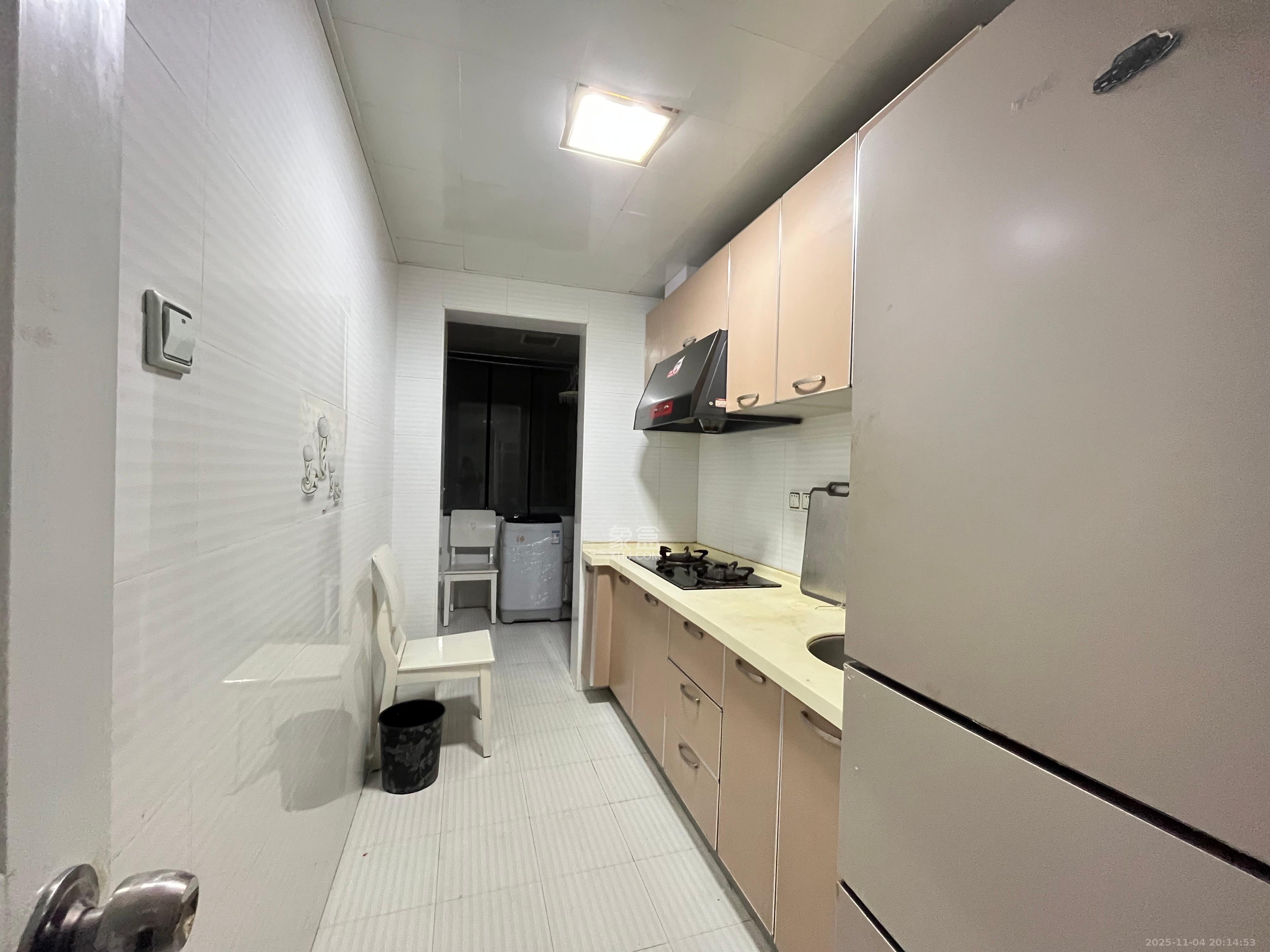 欧园 2室1厅1卫 2500.0元/月 欧园 2室1厅1卫 2500.0元/月室内图