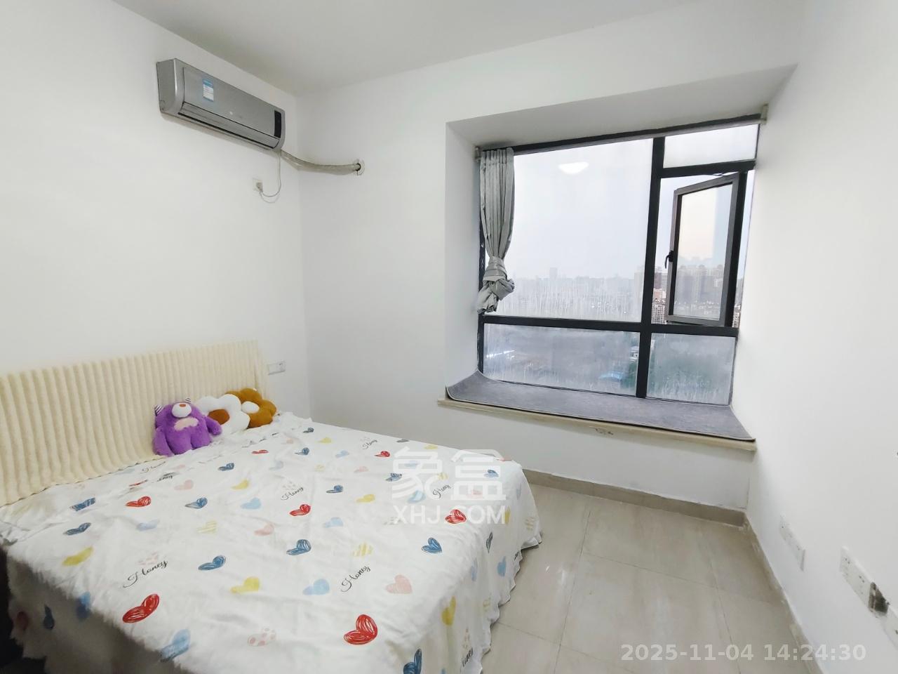 金领家族 1室1厅1卫 1450.0元/月 金领家族 1室1厅1卫 1450.0元/月室内图