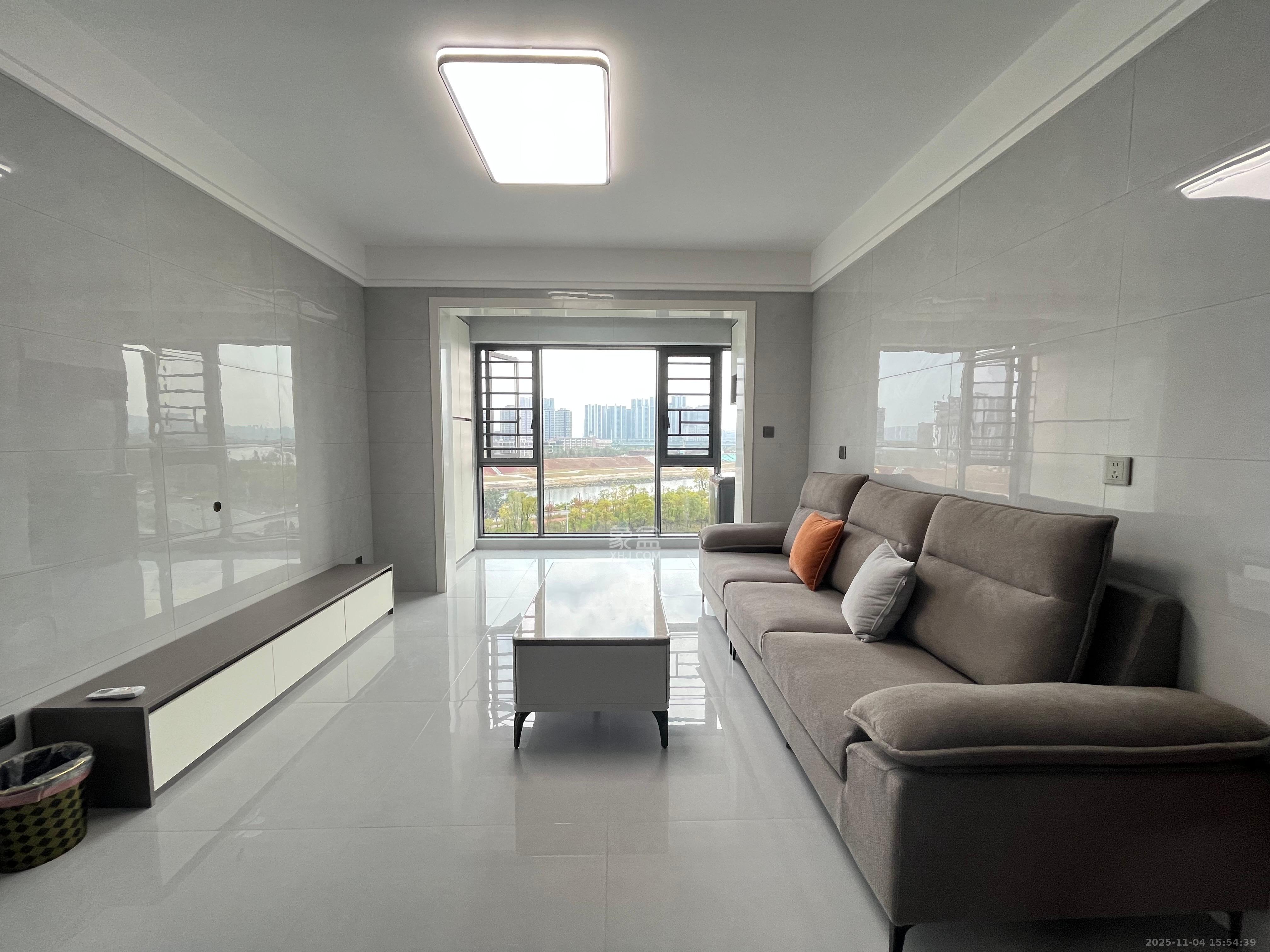 和景家园二期 2室2厅1卫 1900.0元/月 和景家园二期 2室2厅1卫 1900.0元/月室内图