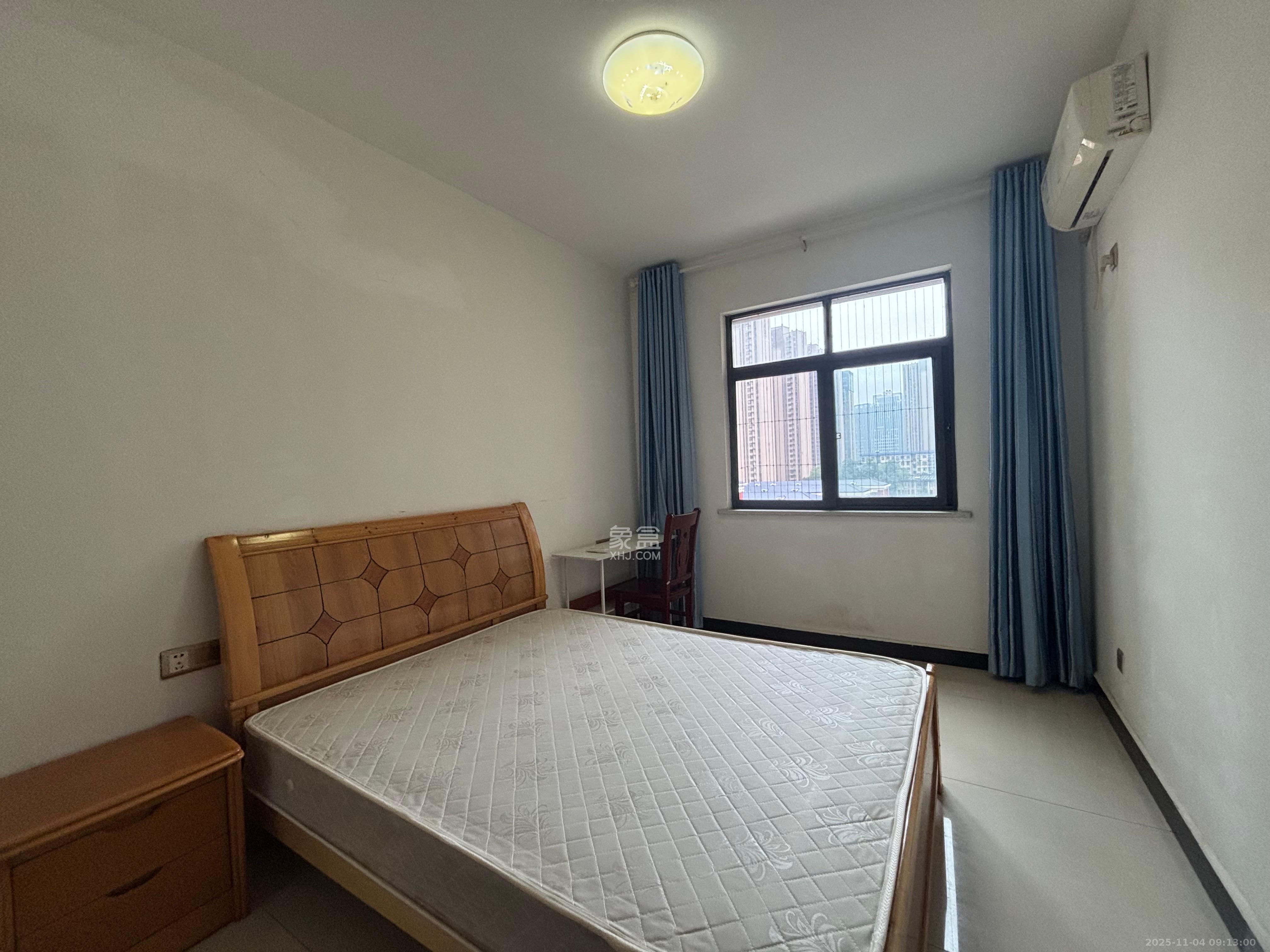 景塘家园  3室2厅1卫    2200.0元/月室内图