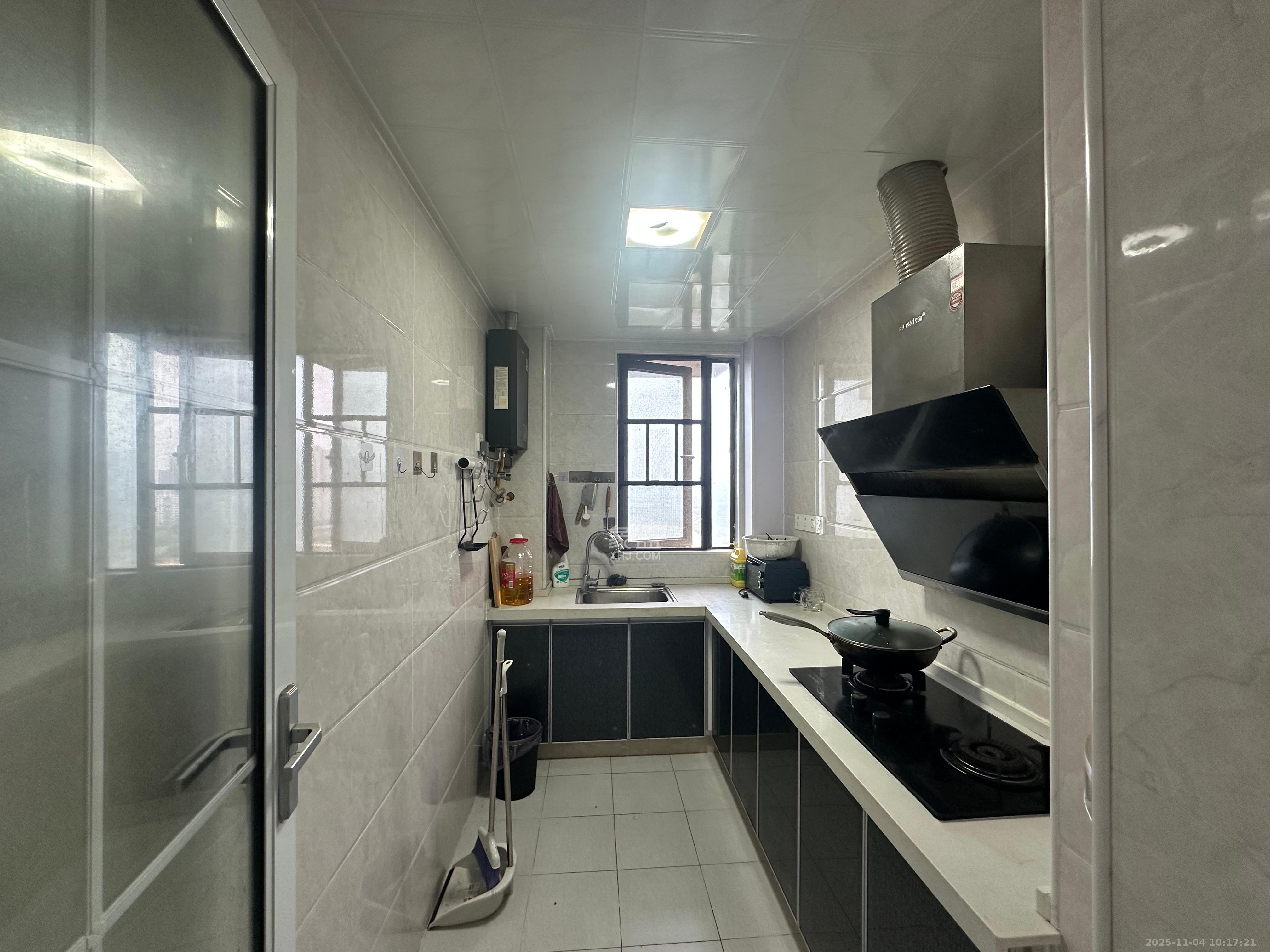 中欣楚天熙苑  3室2厅2卫    2600.0元/月室内图