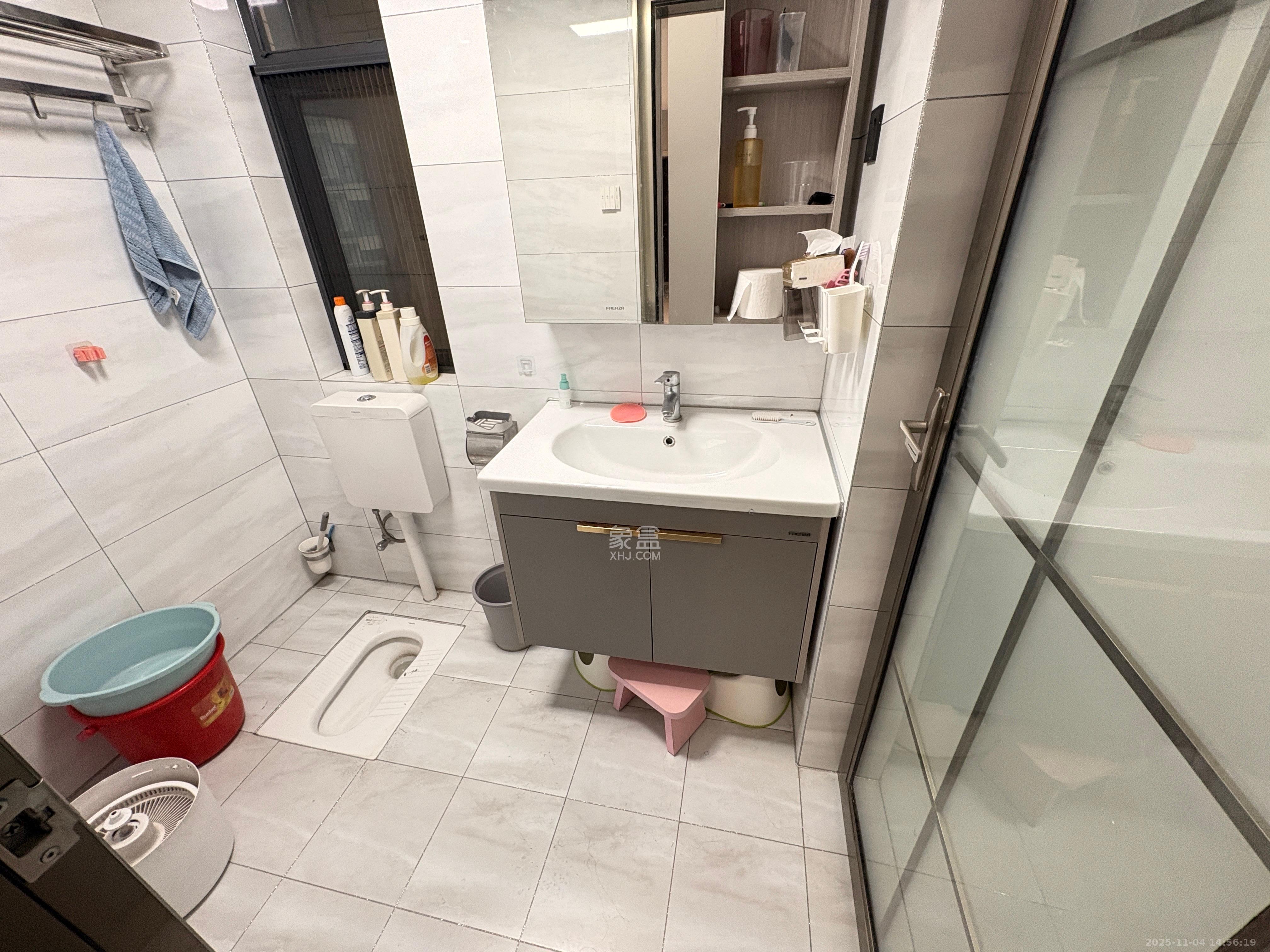 长盛岚庭 3室2厅2卫 3500.0元/月 长盛岚庭 3室2厅2卫 3500.0元/月室内图