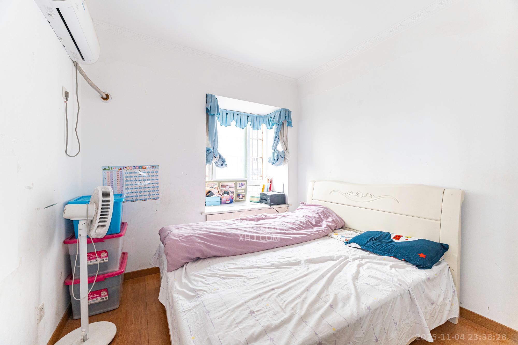 楚天世纪城西苑  3室2厅1卫    68.8万卧室