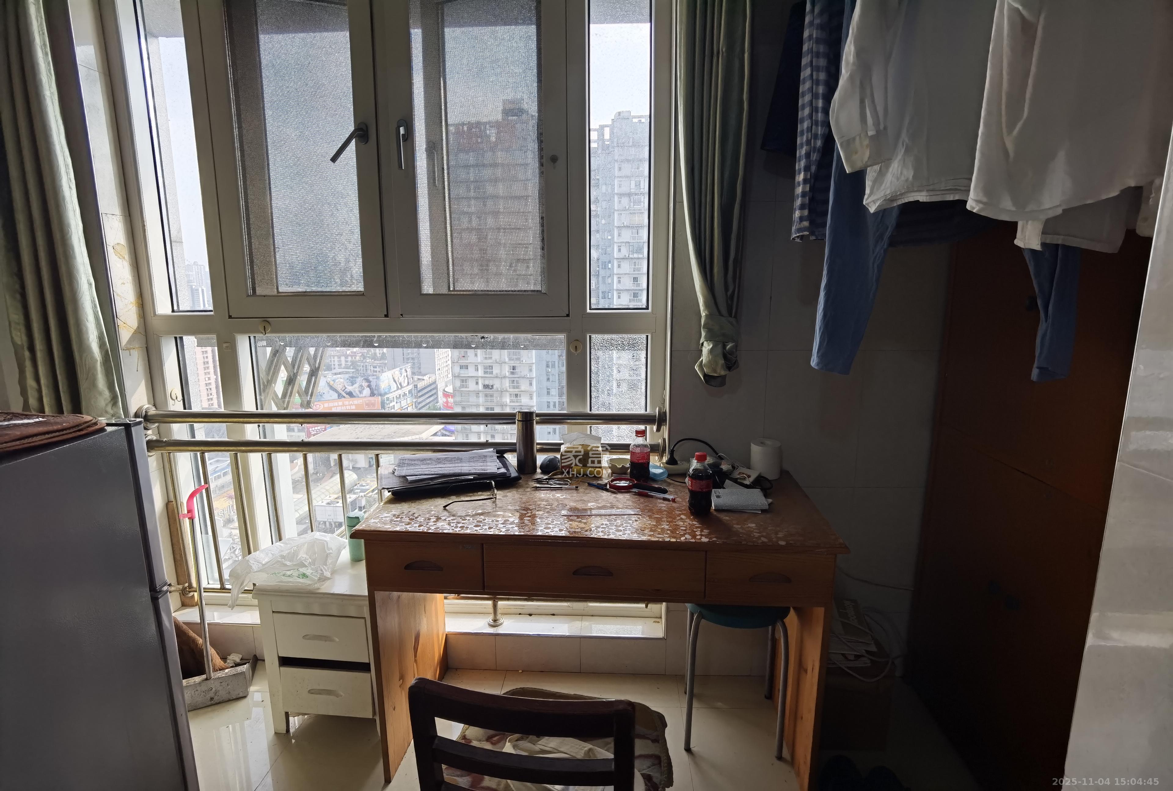 君临国际 1室1厅1卫 1400.0元/月 君临国际 1室1厅1卫 1400.0元/月室内图