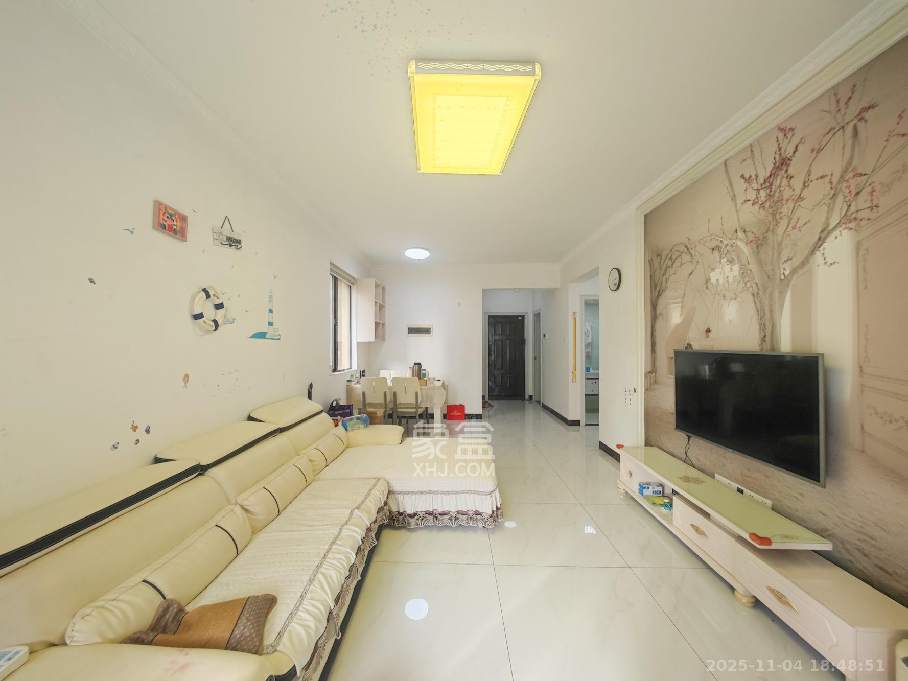 欧莱雅郡  3室2厅1卫    75.0万