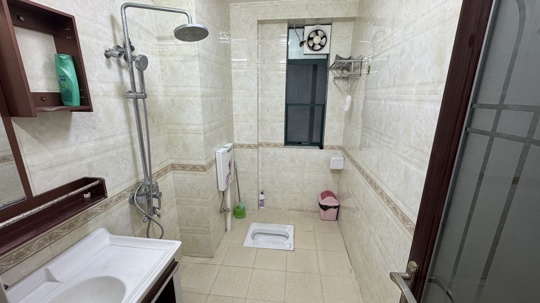 锦江丽都 3室2厅2卫 133.0万 锦江丽都 3室2厅2卫 133.0万客厅