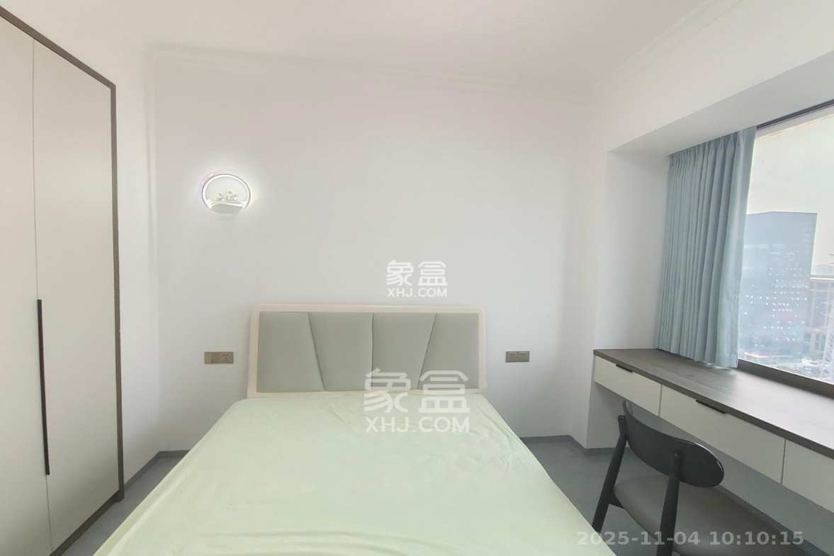 福天星中心(福天星雅苑) 4室2厅2卫 3200.0元/月 福天星中心(福天星雅苑) 4室2厅2卫 3200.0元/月室内图