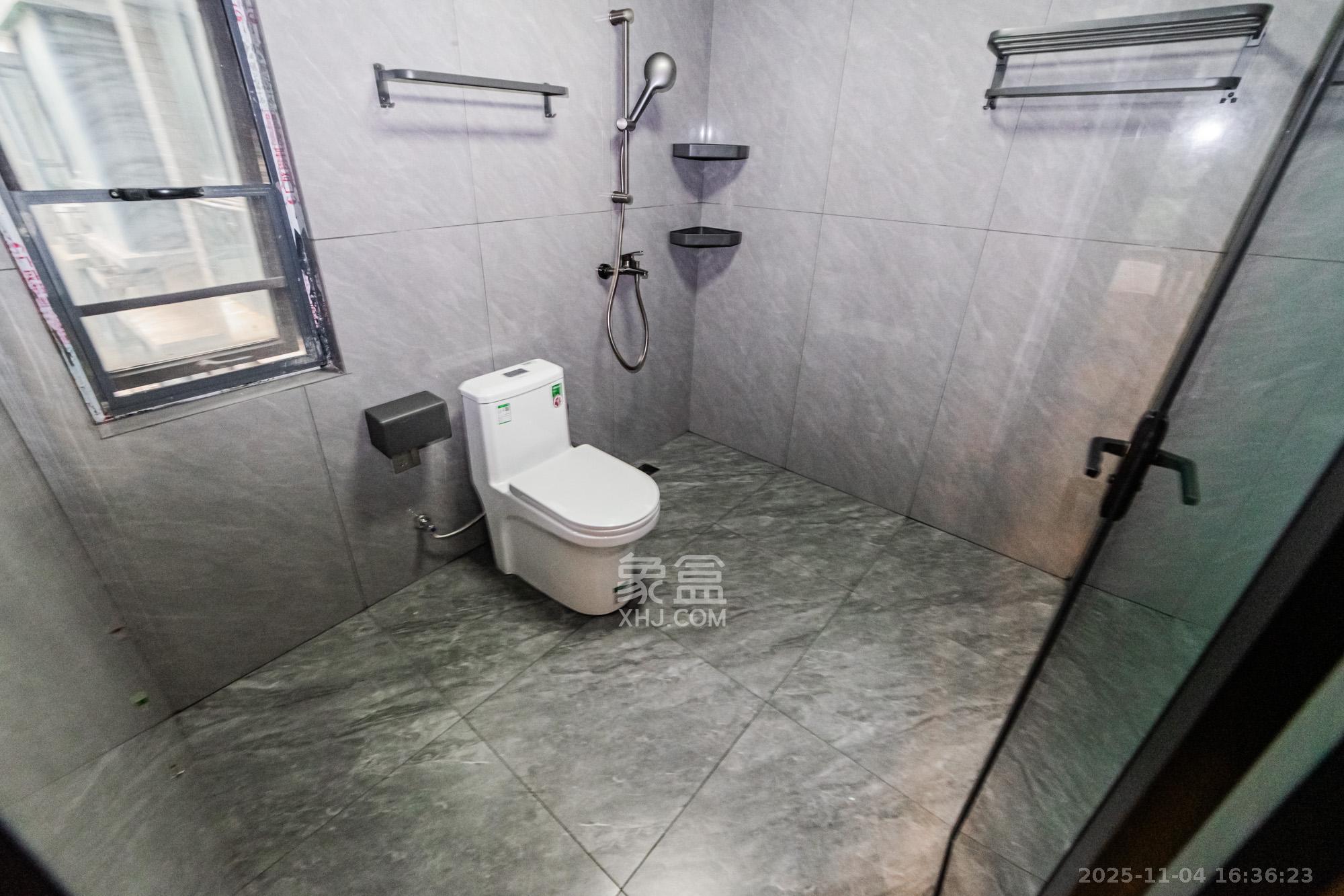 湘江世纪城贯江苑 3室2厅2卫 3000.0元/月 湘江世纪城贯江苑 3室2厅2卫 3000.0元/月室内图