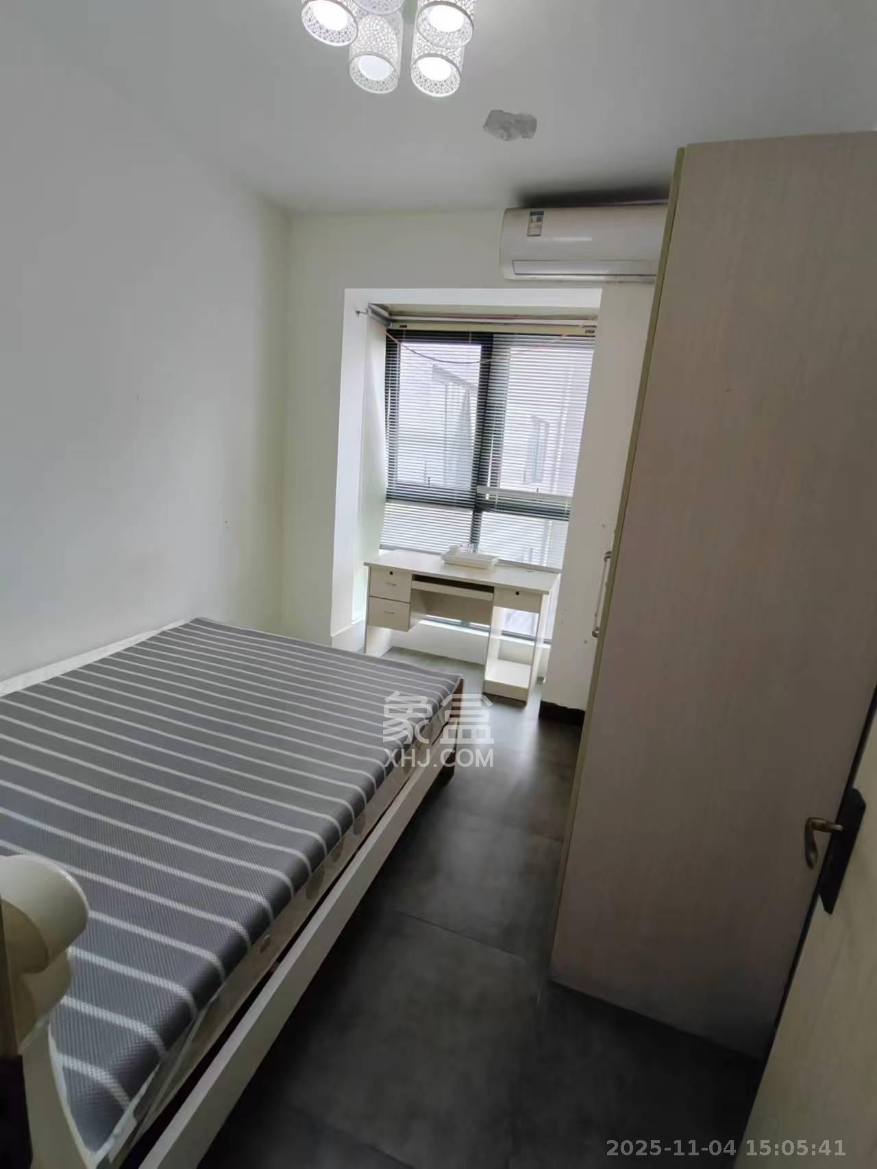 中天广场  1室1厅1卫    1800.0元/月室内图