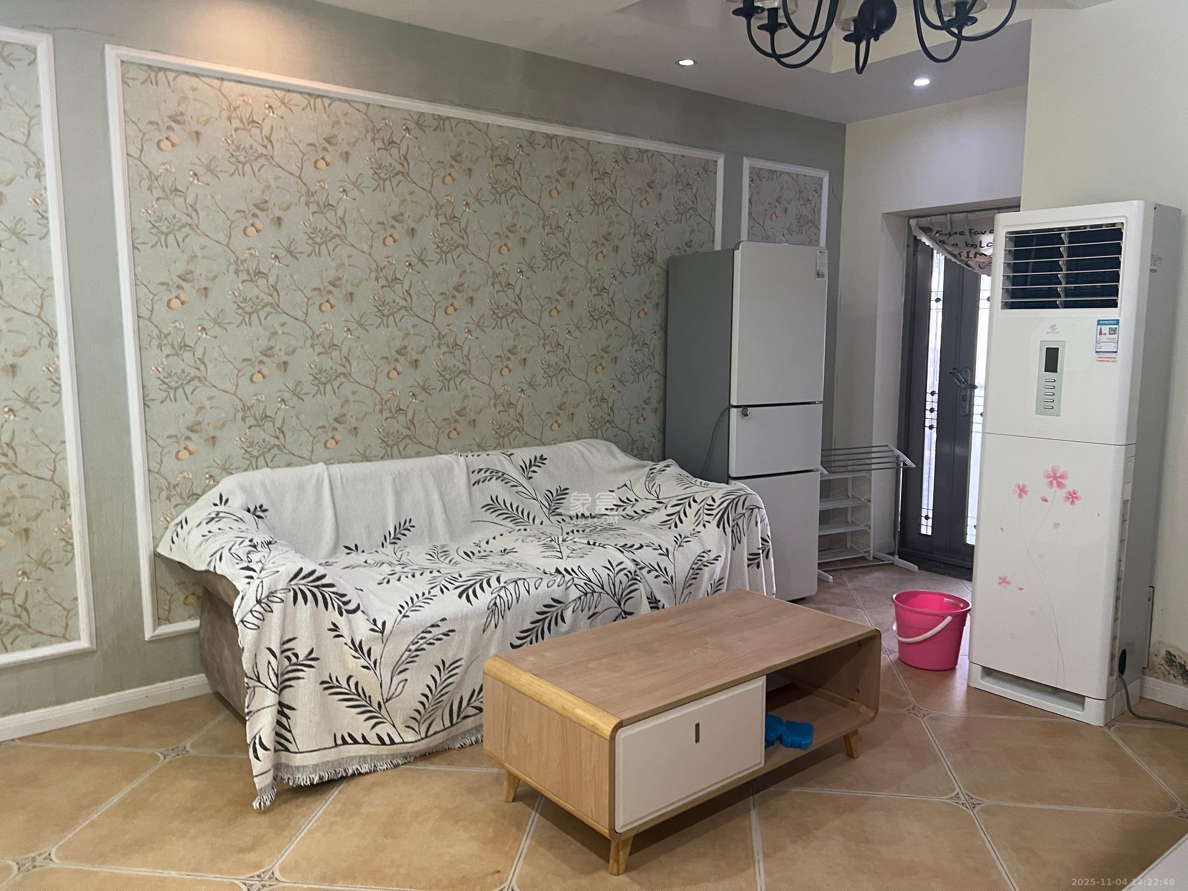 摩天一号  1室1厅1卫    2000.0元/月室内图