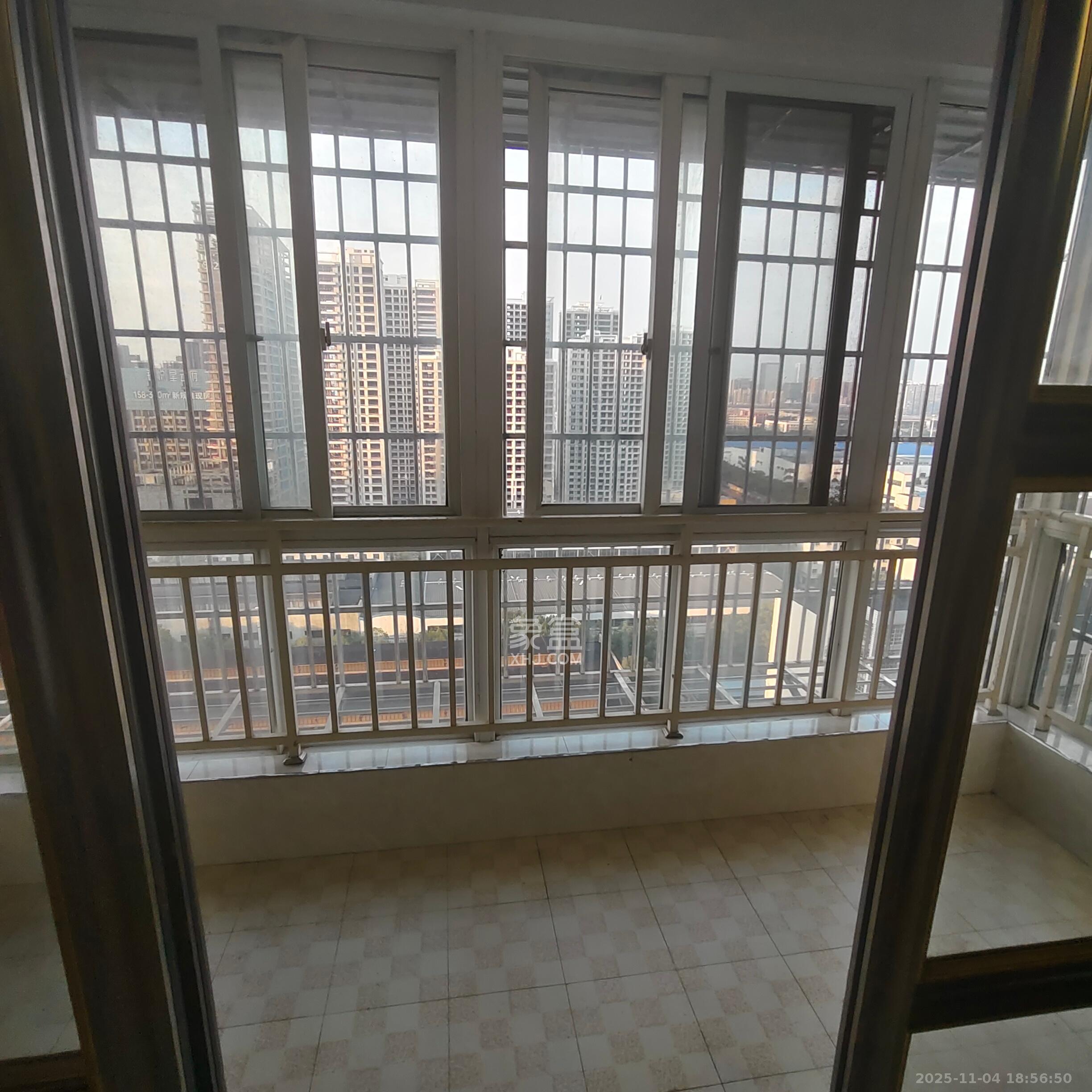 时代星城  1室2厅1卫    1650.0元/月室内图