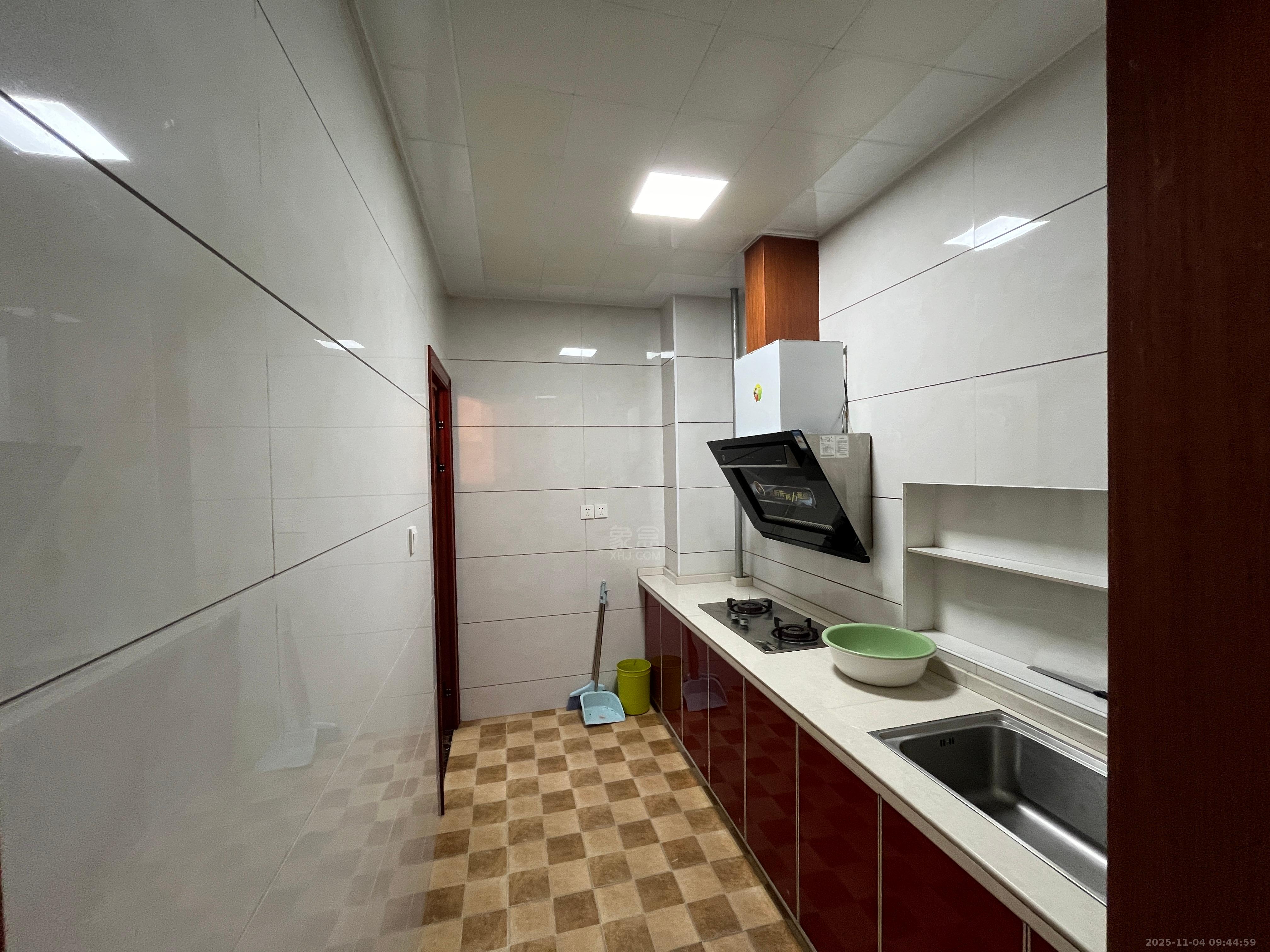 流金岁月-华晨国际  2室1厅1卫    1400.0元/月室内图