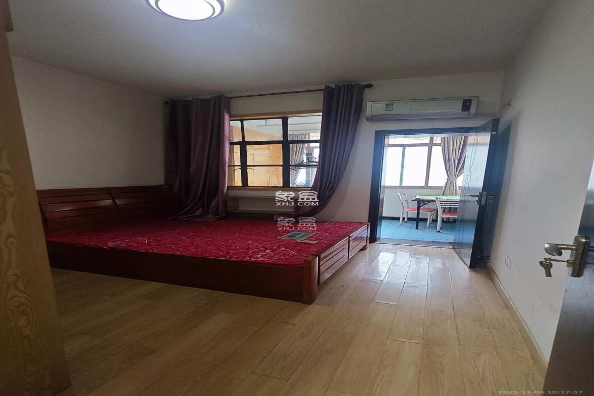 雨花大厦(云海大厦) 1室0厅0卫 1600.0元/月 雨花大厦(云海大厦) 1室0厅0卫 1600.0元/月室内图