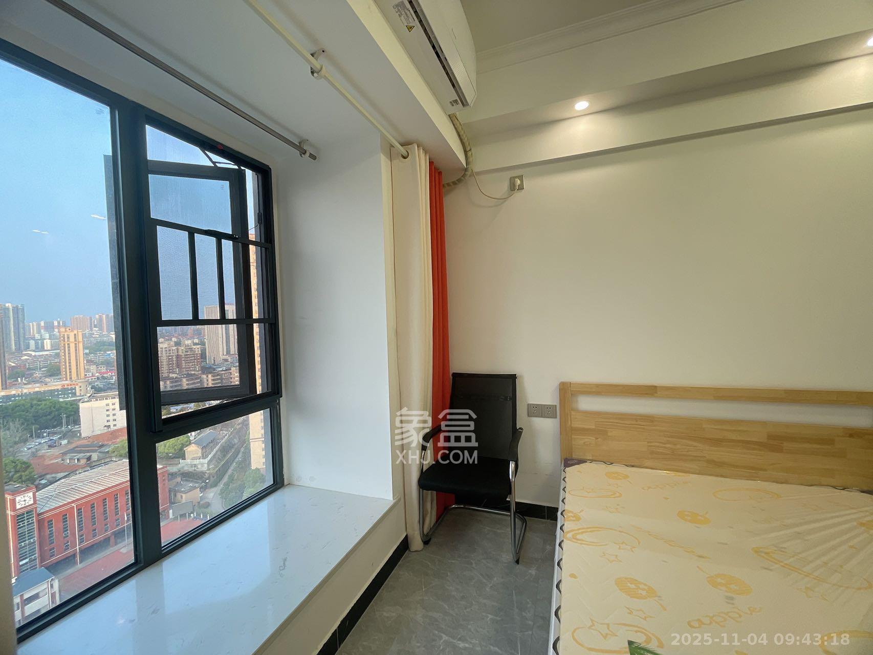 复地星光天地  1室0厅0卫    1600.0元/月