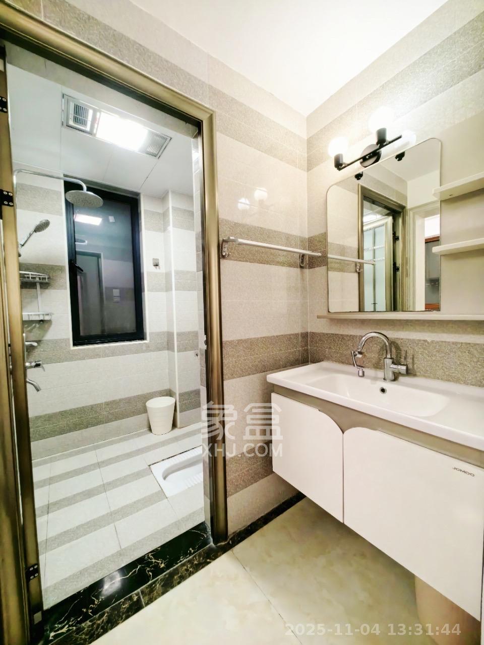 中建梅溪湖中心  3室2厅1卫    3600.0元/月室内图