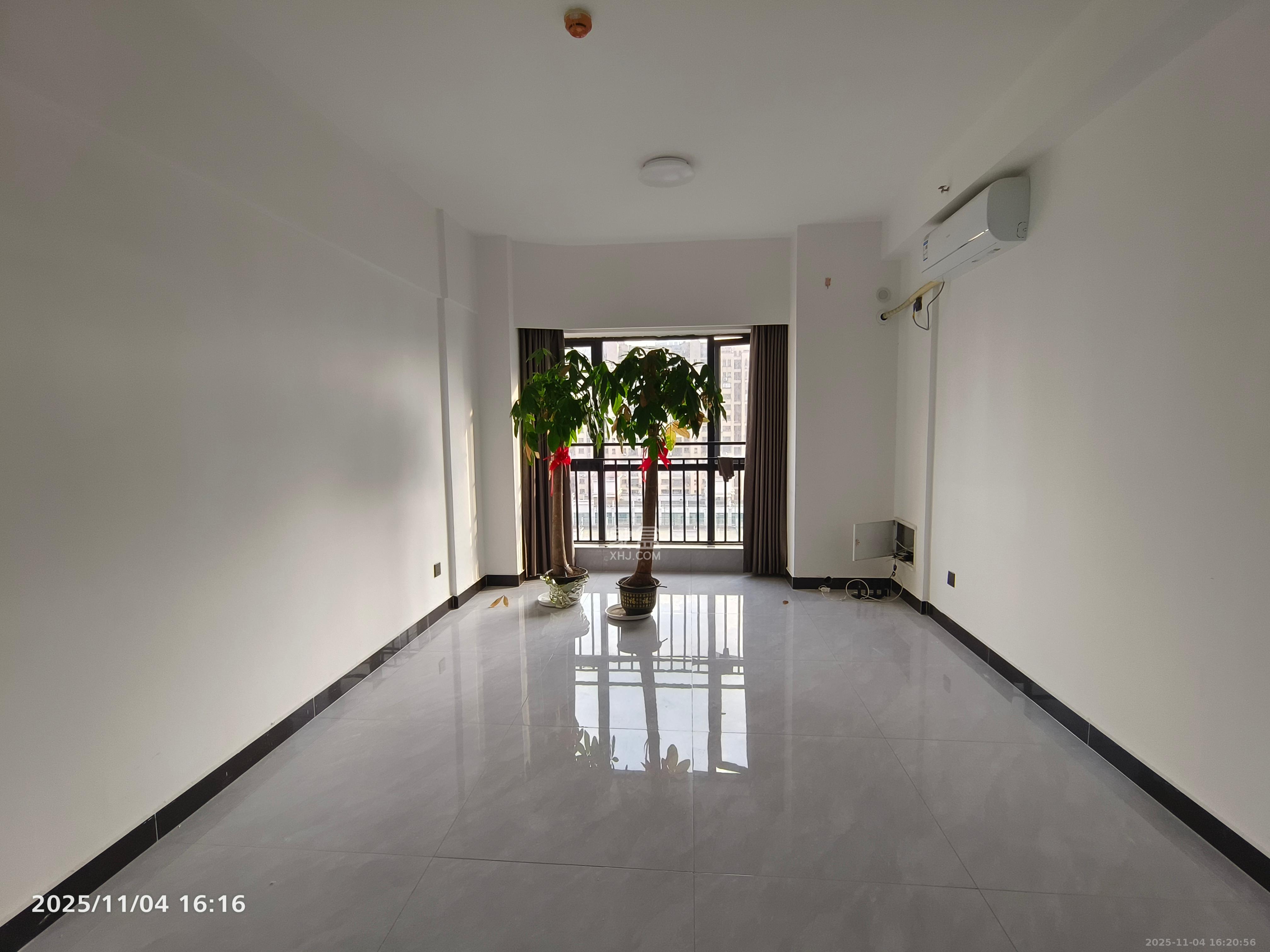 旭辉国际广场（永升商业广场）  1室1厅1卫    1600.0元/月