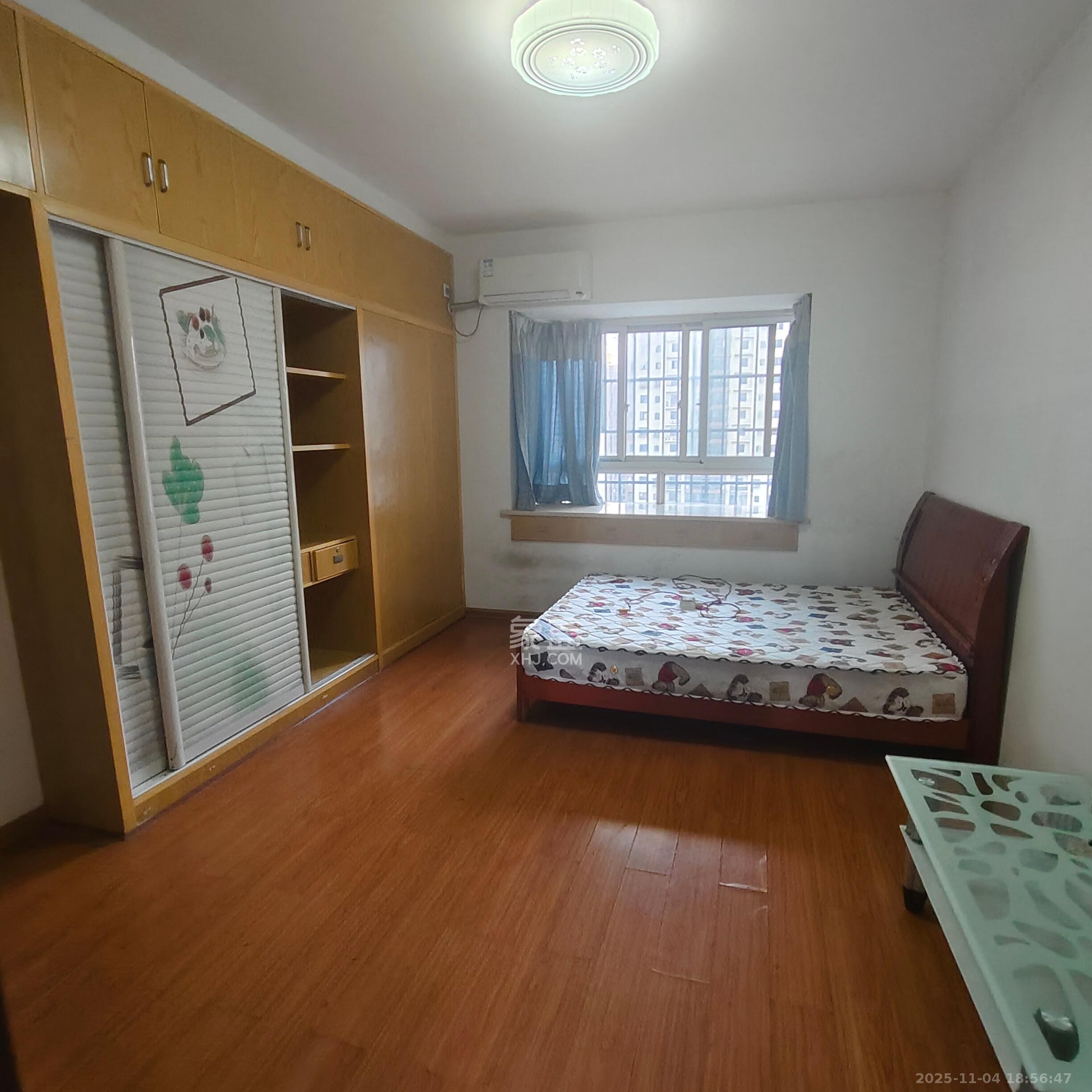 时代星城 1室2厅1卫 1650.0元/月 时代星城 1室2厅1卫 1650.0元/月室内图