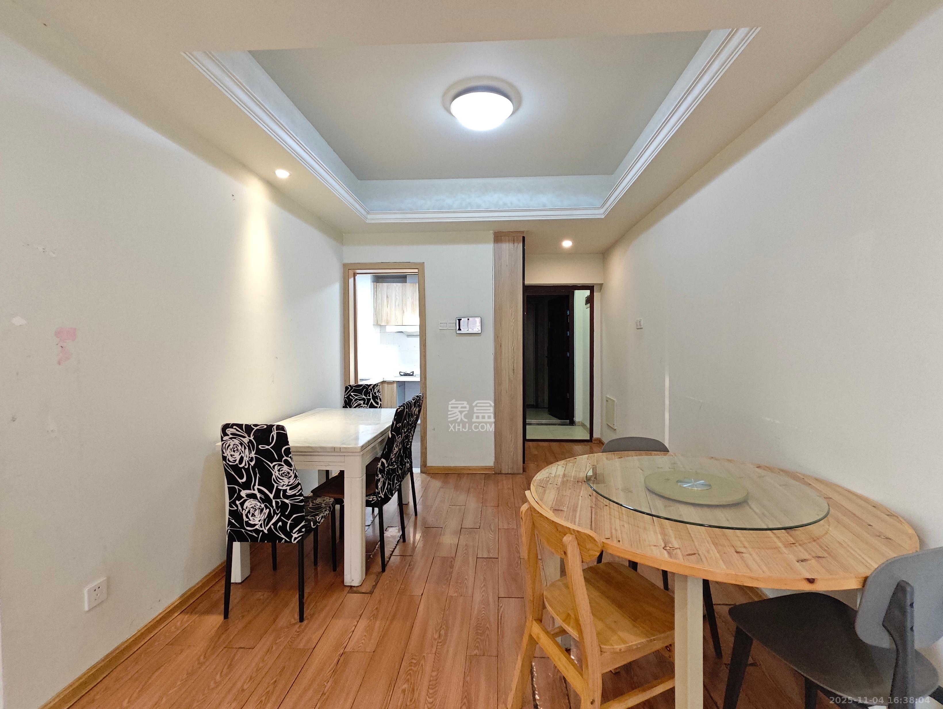 江山帝景哈佛  2室2厅1卫    1600.0元/月室内图