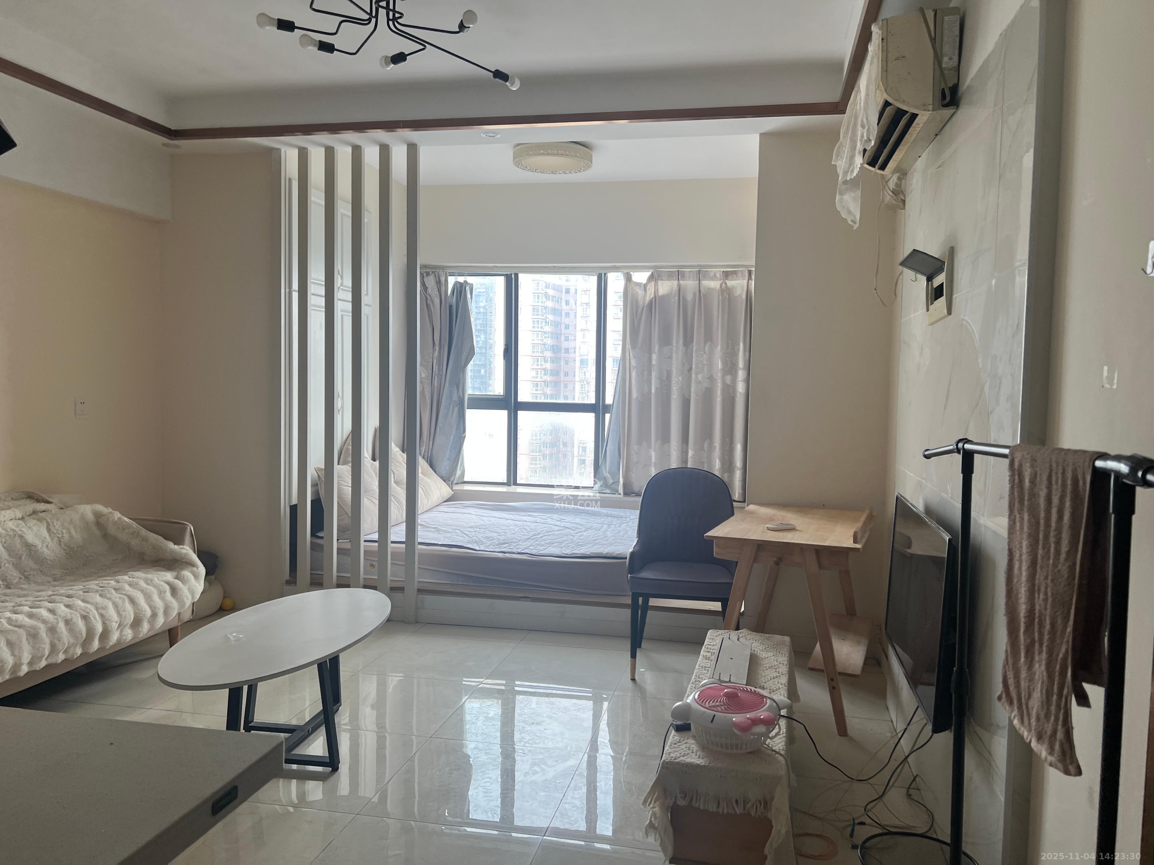 摩天一号  1室1厅1卫    2000.0元/月