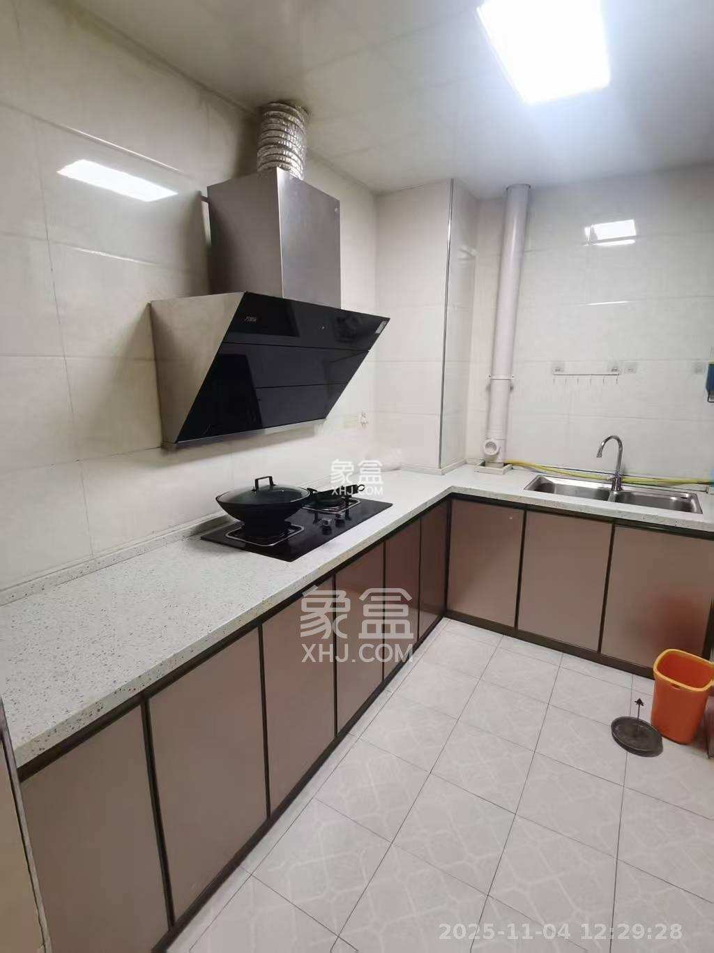 圭塘三小区 2室1厅1卫 2500.0元/月 圭塘三小区 2室1厅1卫 2500.0元/月室内图