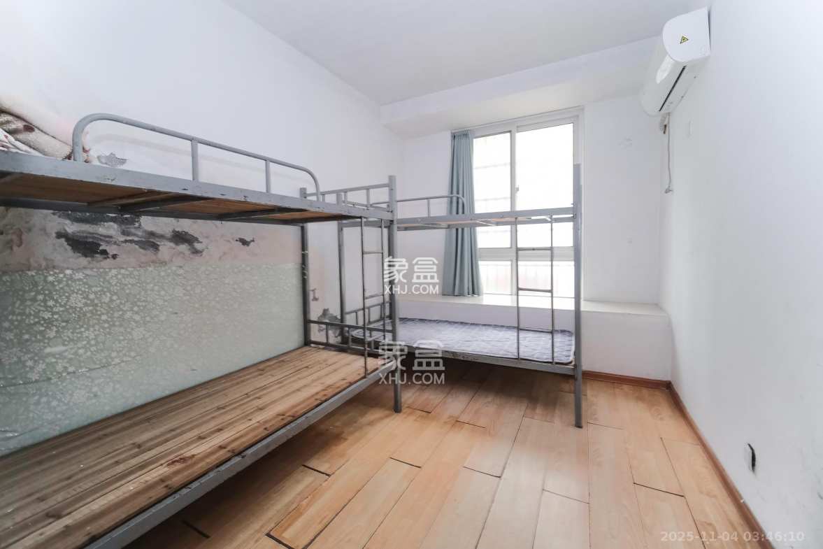 山水湾 1室2厅1卫 65.0万 山水湾 1室2厅1卫 65.0万卧室