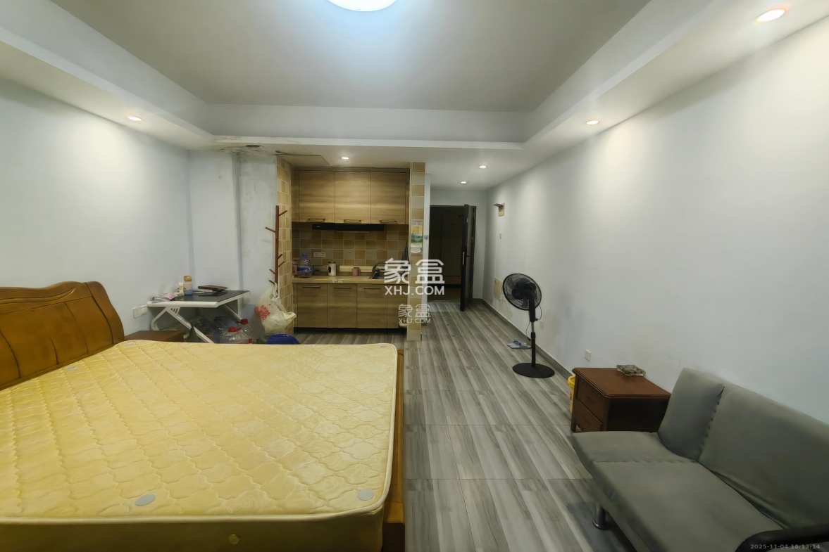 新世界广场 1室1厅1卫 1200.0元/月 新世界广场 1室1厅1卫 1200.0元/月室内图