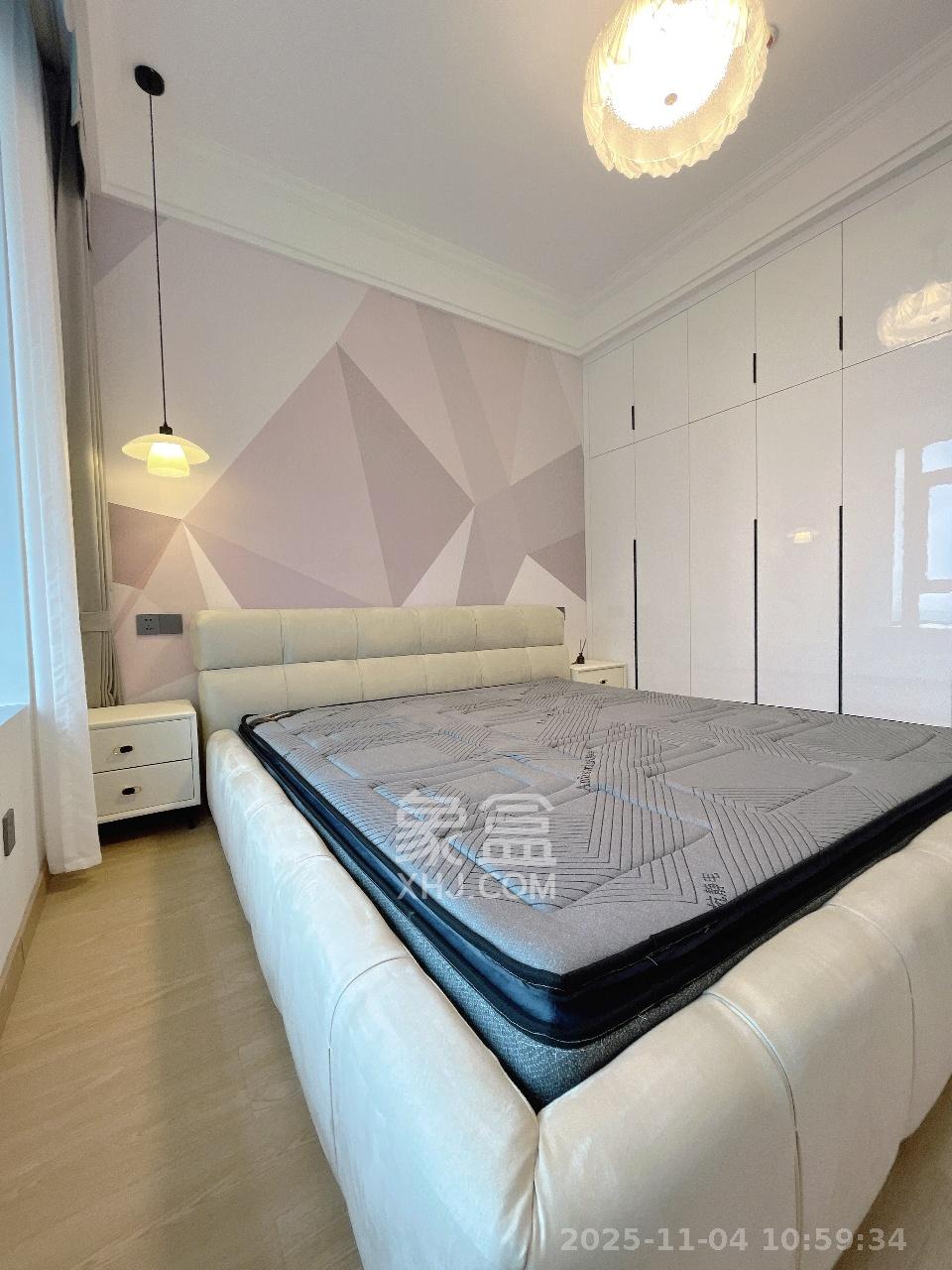 中建江山壹号  4室2厅1卫    12000.0元/月室内图