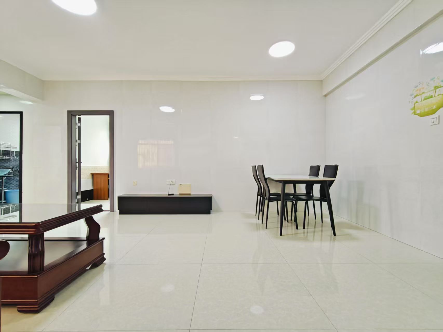 良种场宿舍 3室2厅1卫 2200.0元/月 良种场宿舍 3室2厅1卫 2200.0元/月室内图