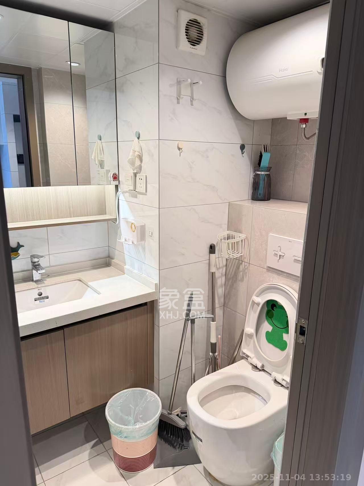 藏珑湖上公馆 1室1厅2卫 2300.0元/月 藏珑湖上公馆 1室1厅2卫 2300.0元/月室内图