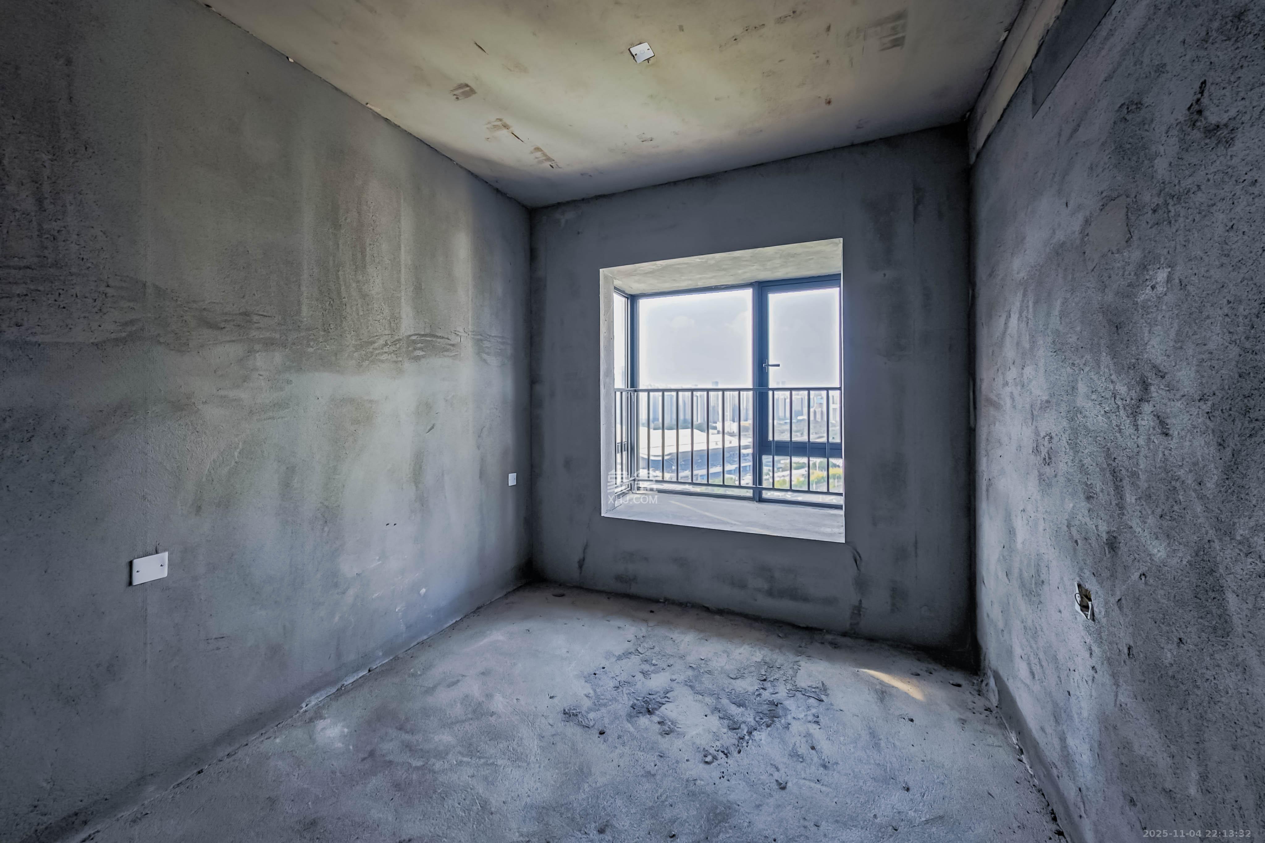 佳兆业城市广场  4室2厅2卫    156.0万其他