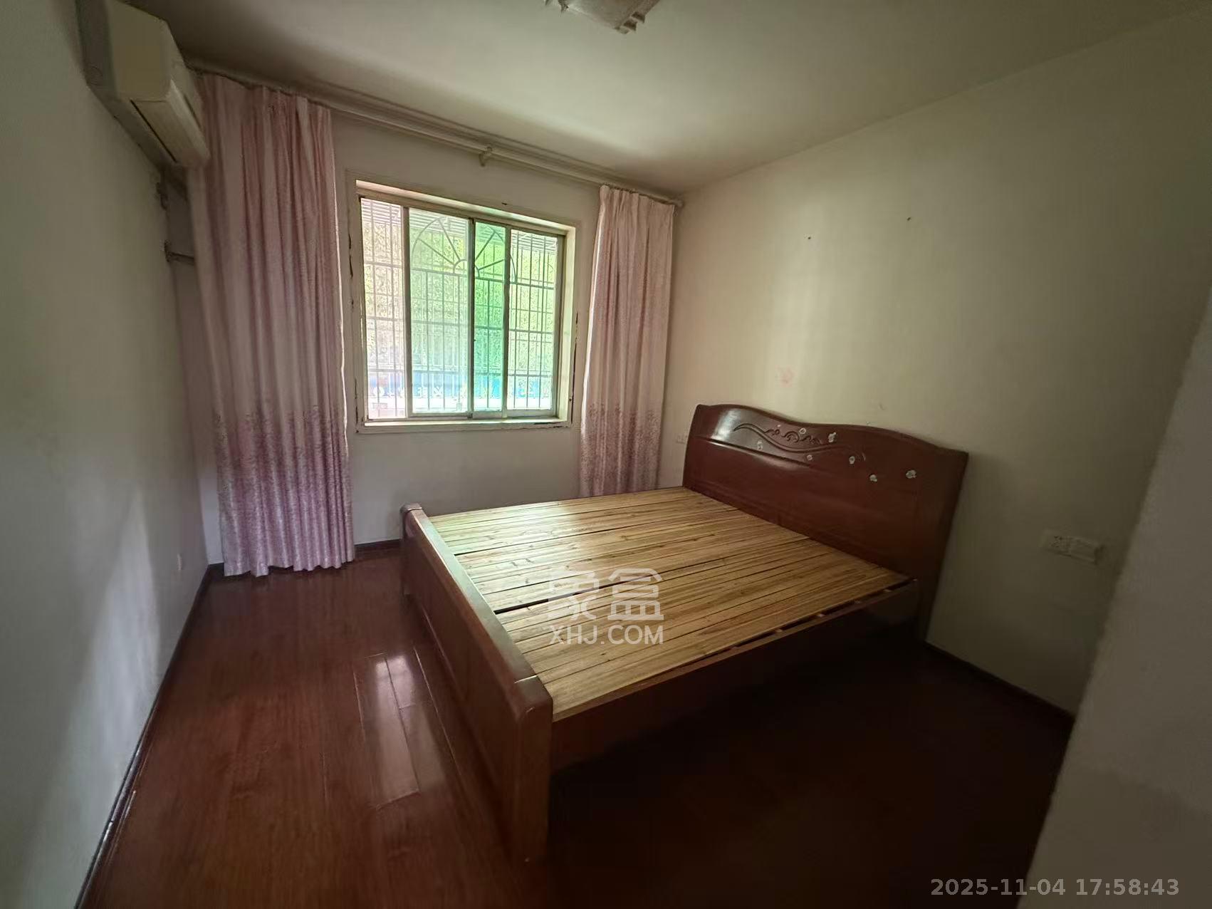 中南汽车世界  2室1厅1卫    1200.0元/月室内图