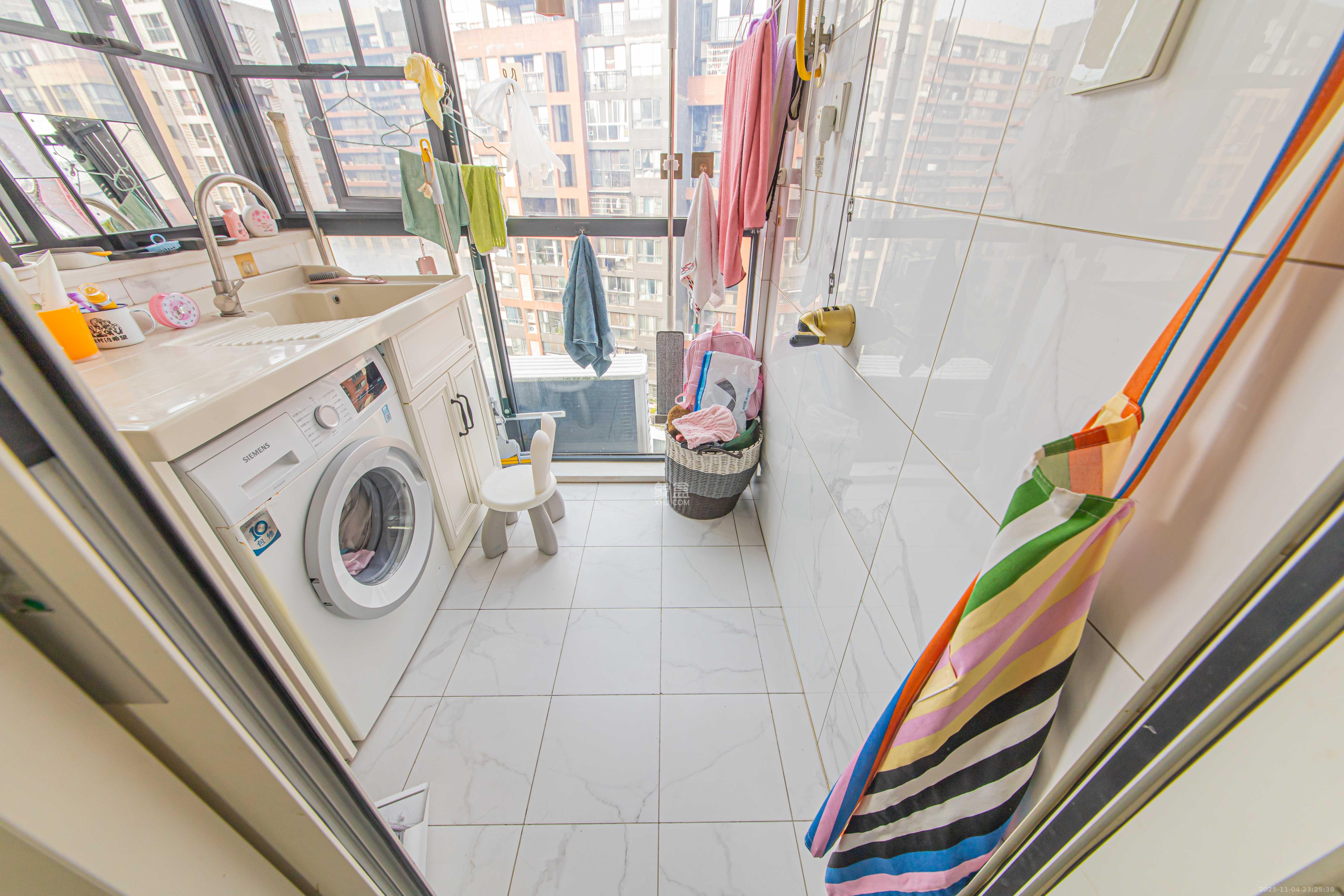 中信文化广场（中信新城二期）  3室2厅1卫    80.0万厨房