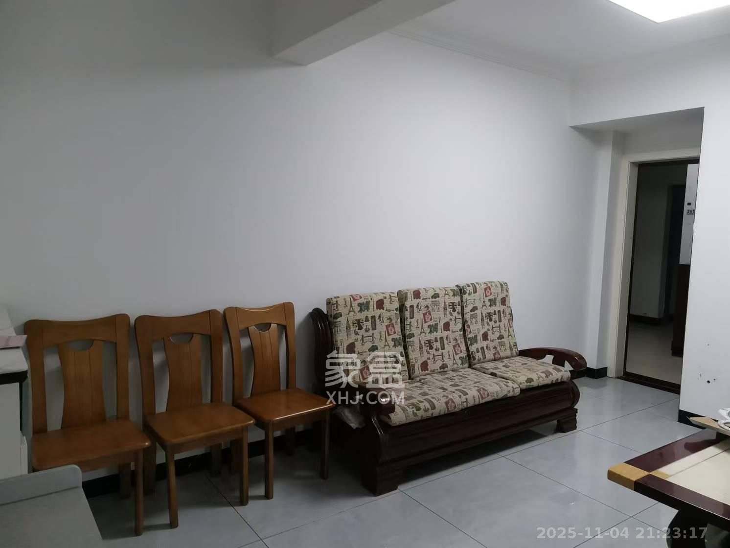 中城苑 3室2厅2卫 2300.0元/月 中城苑 3室2厅2卫 2300.0元/月室内图