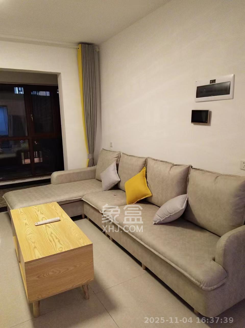 勤诚达境界城  4室2厅2卫    2200.0元/月