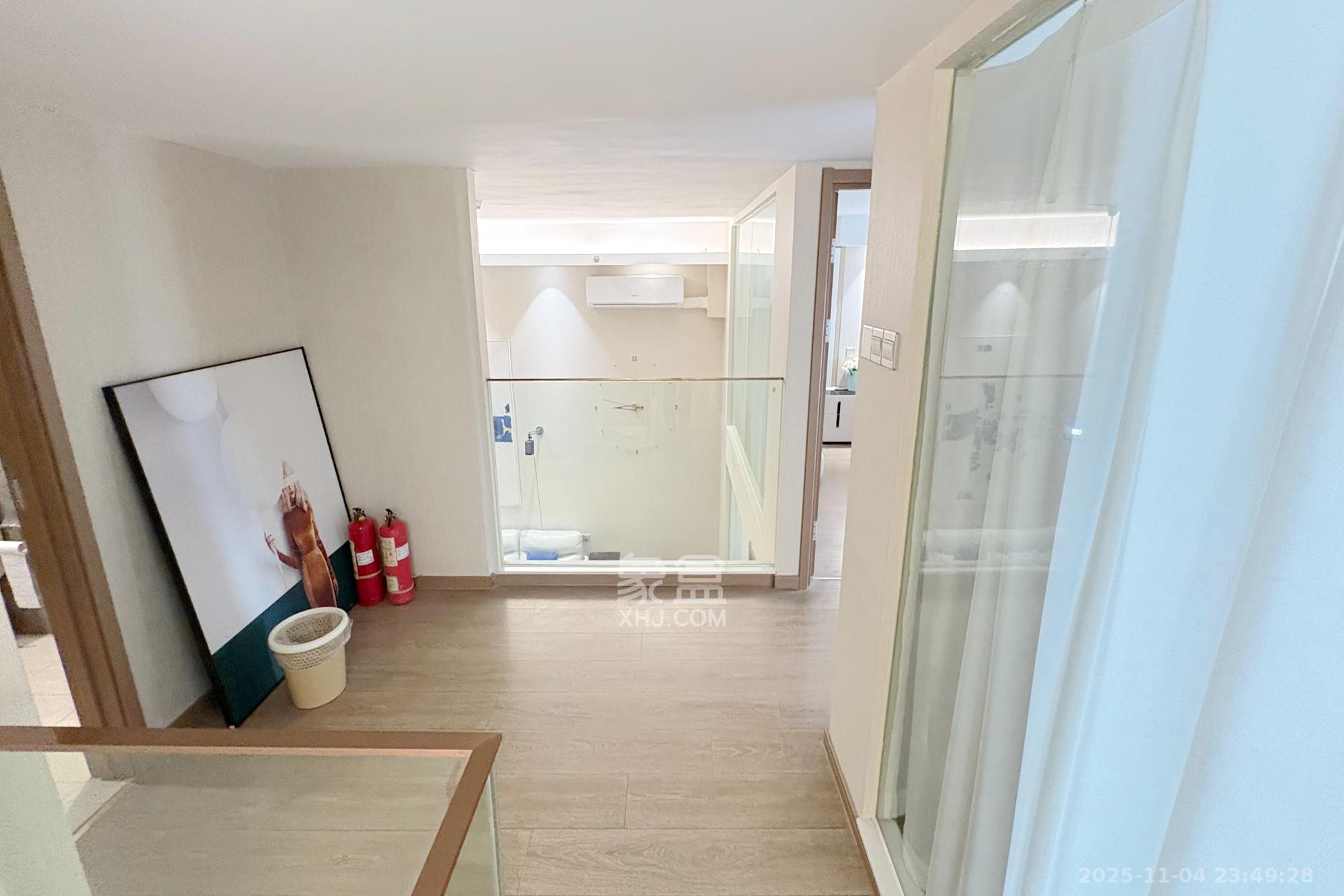 华远云玺公寓  4室2厅2卫    200.0万其他