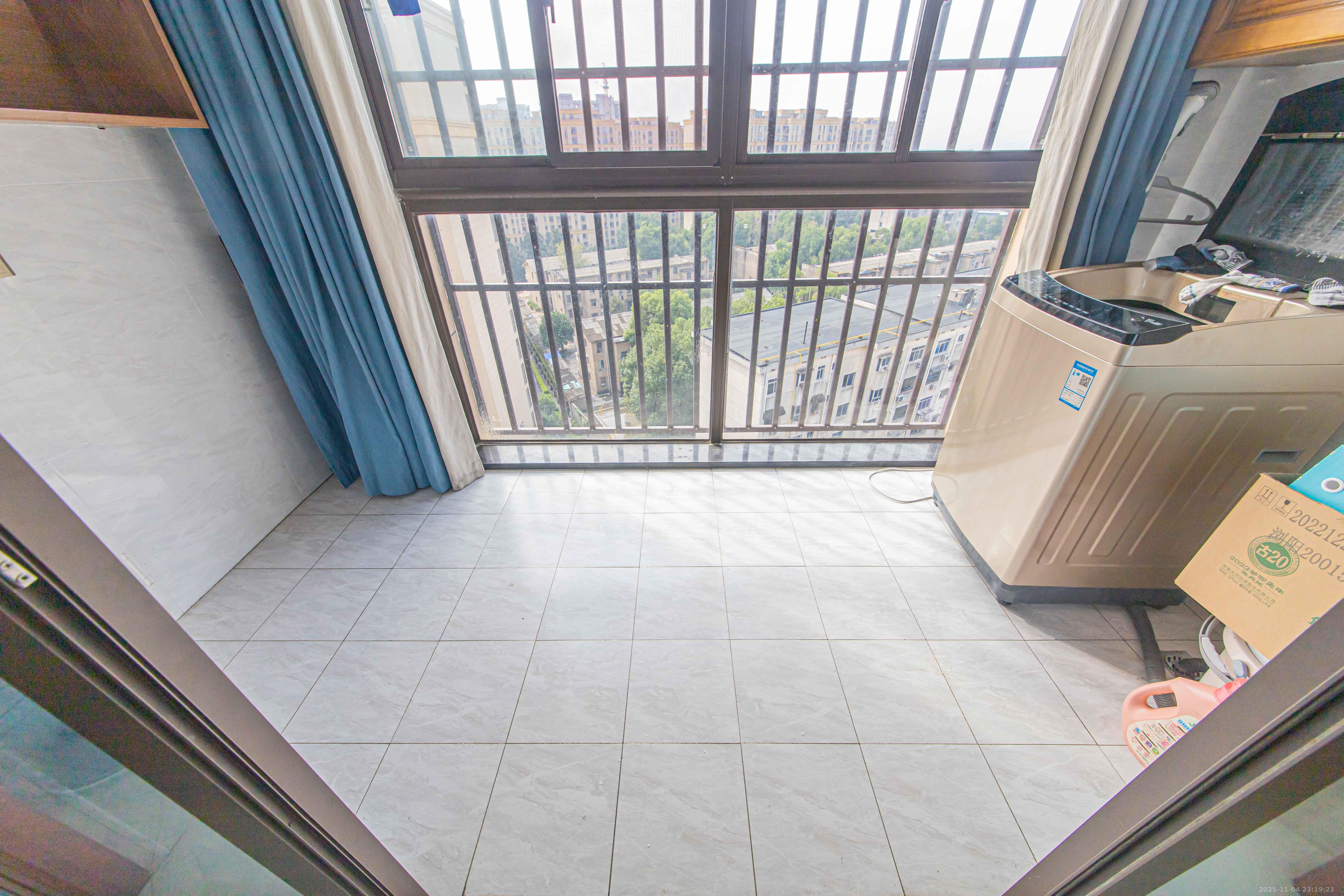 鑫远悦城(鑫远悦时代) 3室2厅1卫 86.0万 鑫远悦城(鑫远悦时代) 3室2厅1卫 86.0万阳台