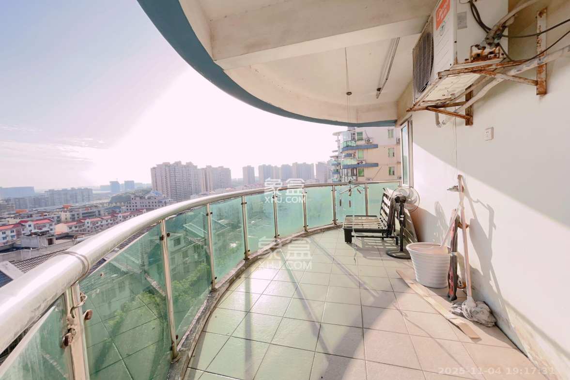 万事佳景园 3室1厅1卫 1900.0元/月 万事佳景园 3室1厅1卫 1900.0元/月室内图