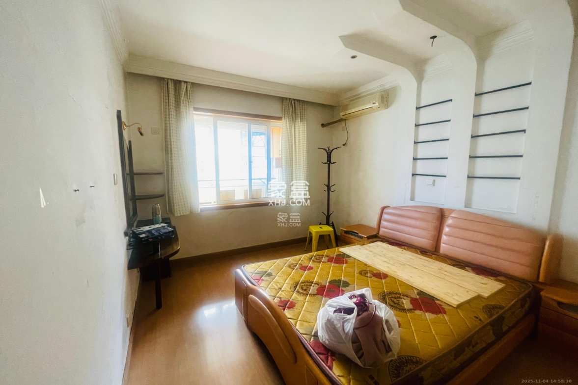 荷花园电信宿舍(天辰荷花苑) 1室2厅1卫 1900.0元/月 荷花园电信宿舍(天辰荷花苑) 1室2厅1卫 1900.0元/月室内图