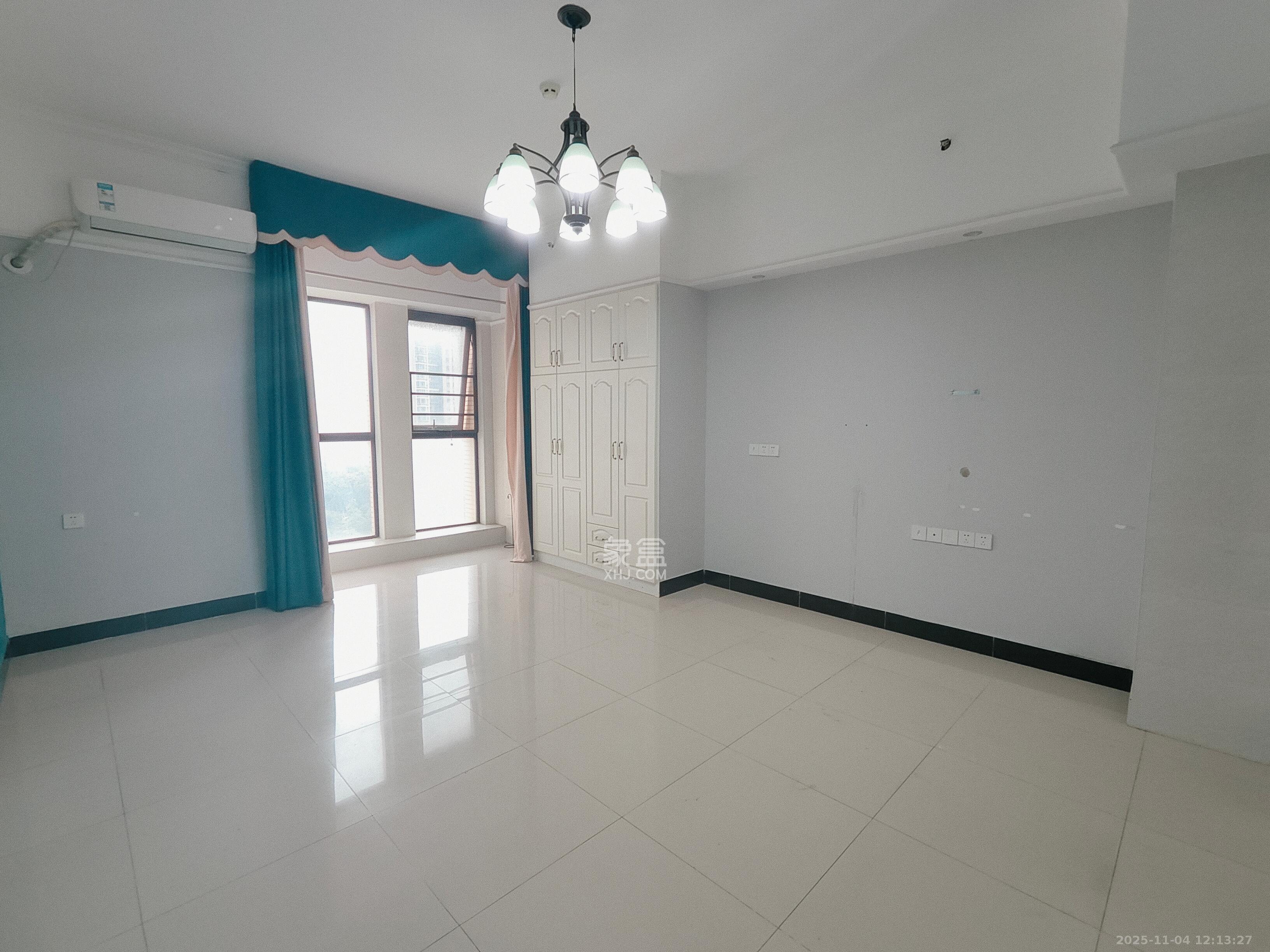 新世界广场 1室1厅1卫 1400.0元/月 新世界广场 1室1厅1卫 1400.0元/月室内图