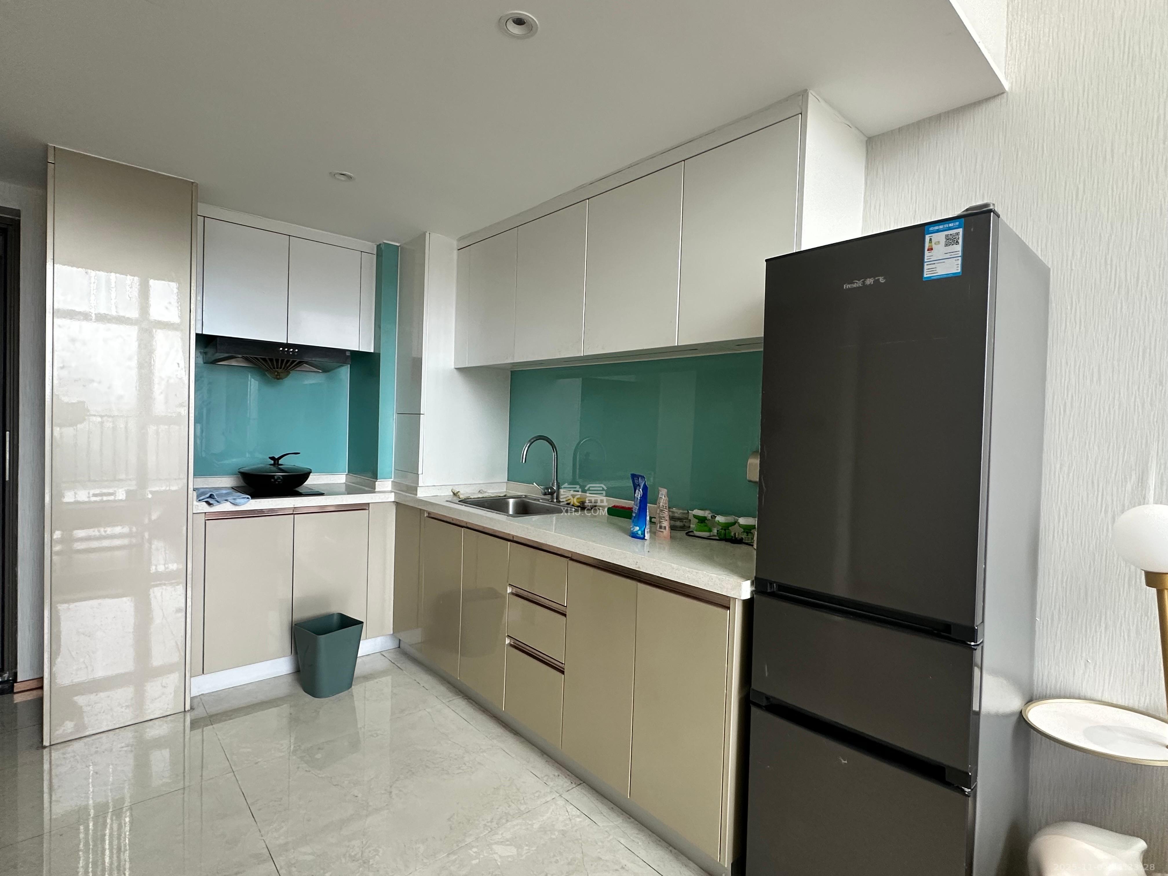 华远华时代  3室1厅1卫    3700.0元/月室内图