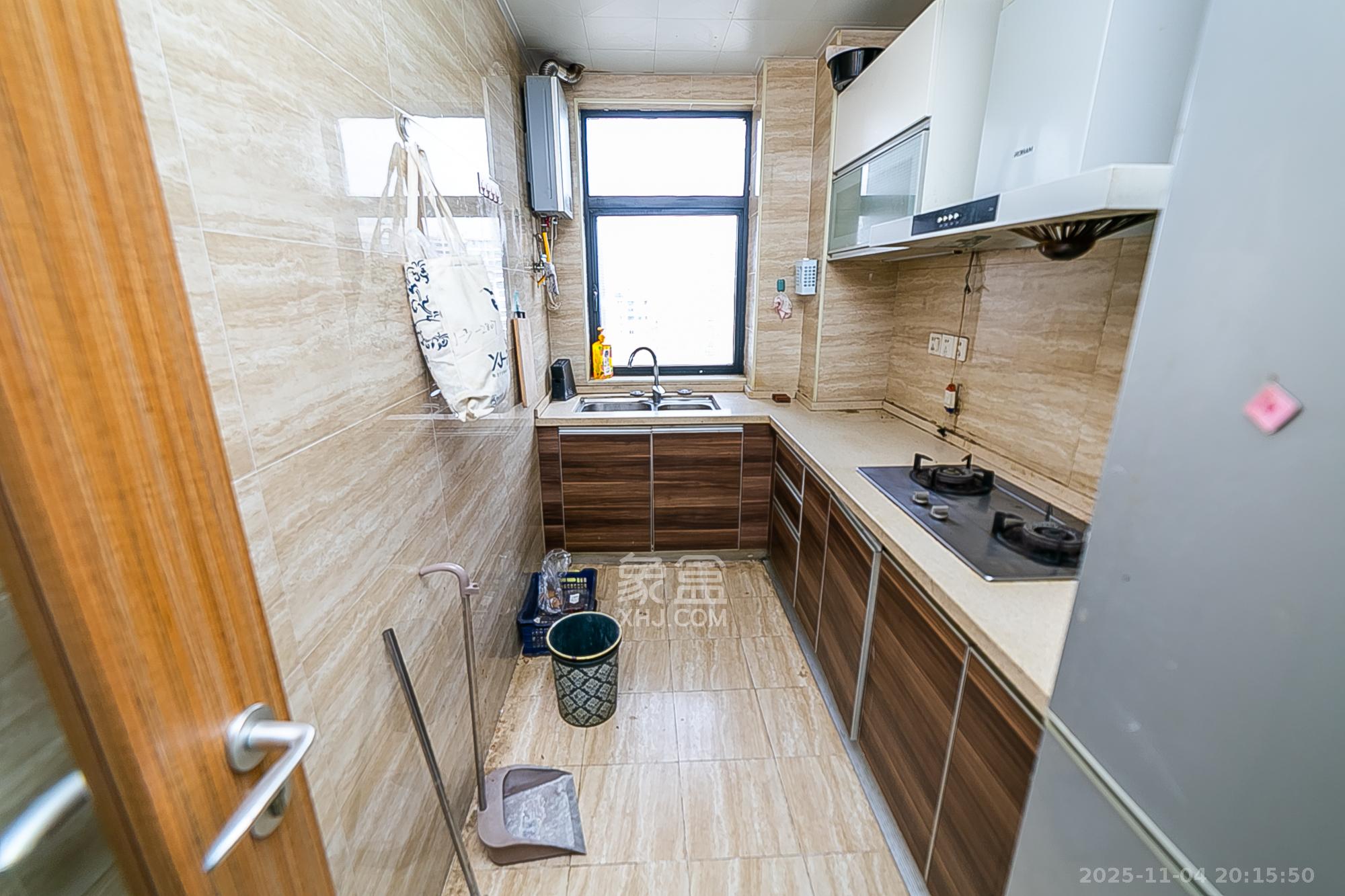 建发汇金国际  3室2厅1卫    142.0万其他