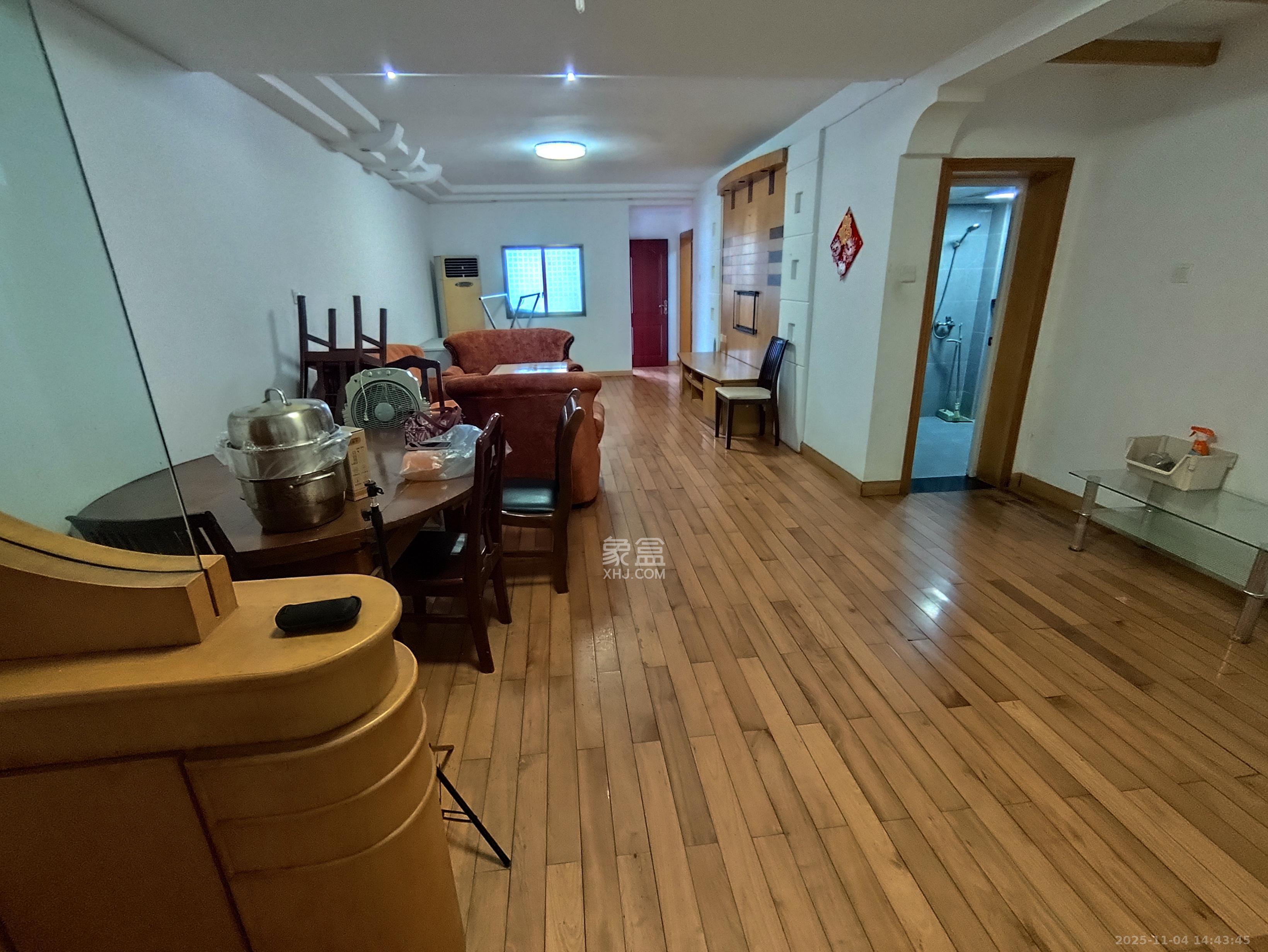 学院新村  3室2厅1卫    3000.0元/月