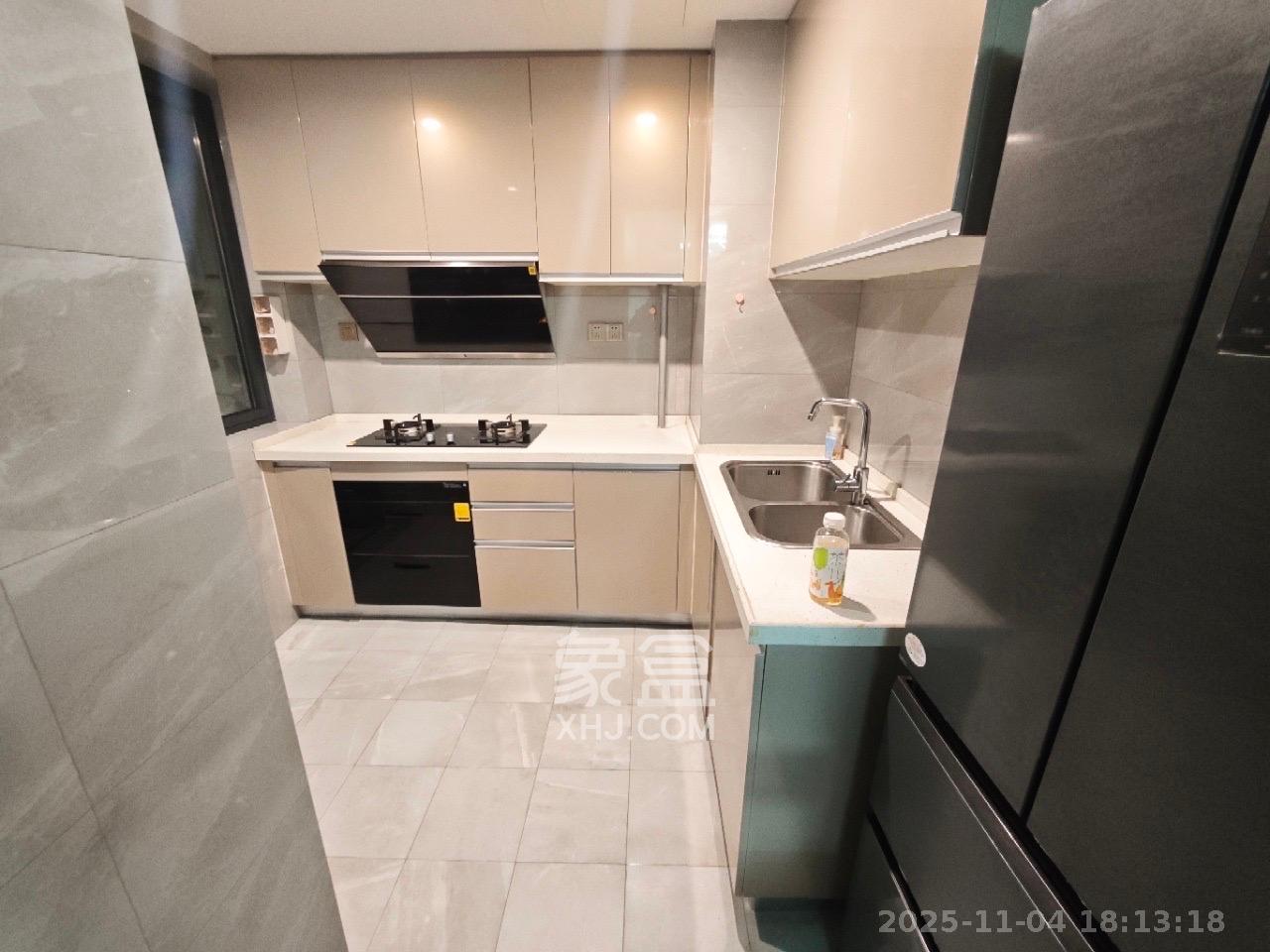 绿地长沙城际空间站(绿地新里佳苑) 3室2厅2卫 3600.0元/月 绿地长沙城际空间站(绿地新里佳苑) 3室2厅2卫 3600.0元/月室内图