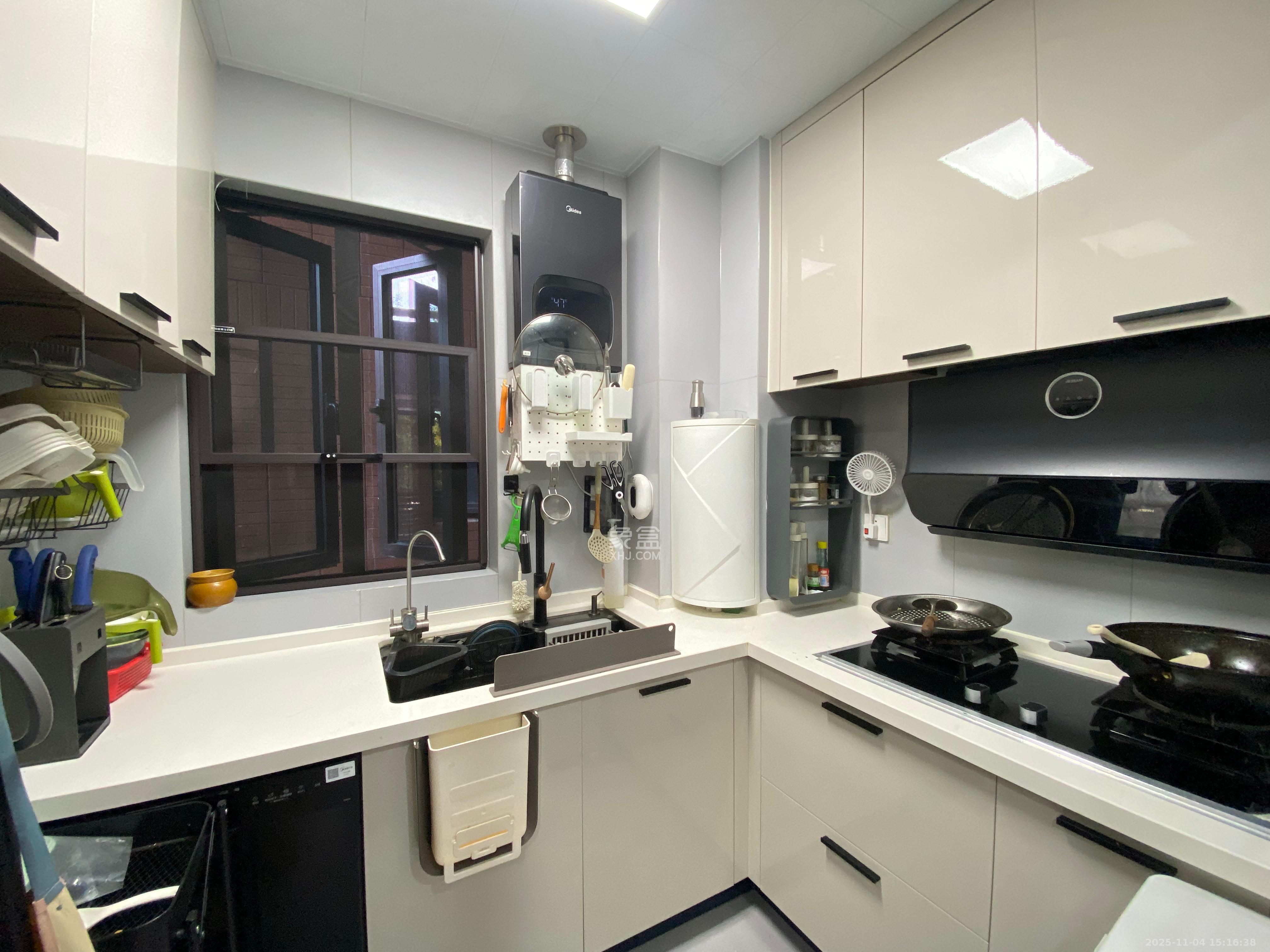 鑫远揽悦（鑫远和城三期）  2室1厅1卫    2400.0元/月室内图