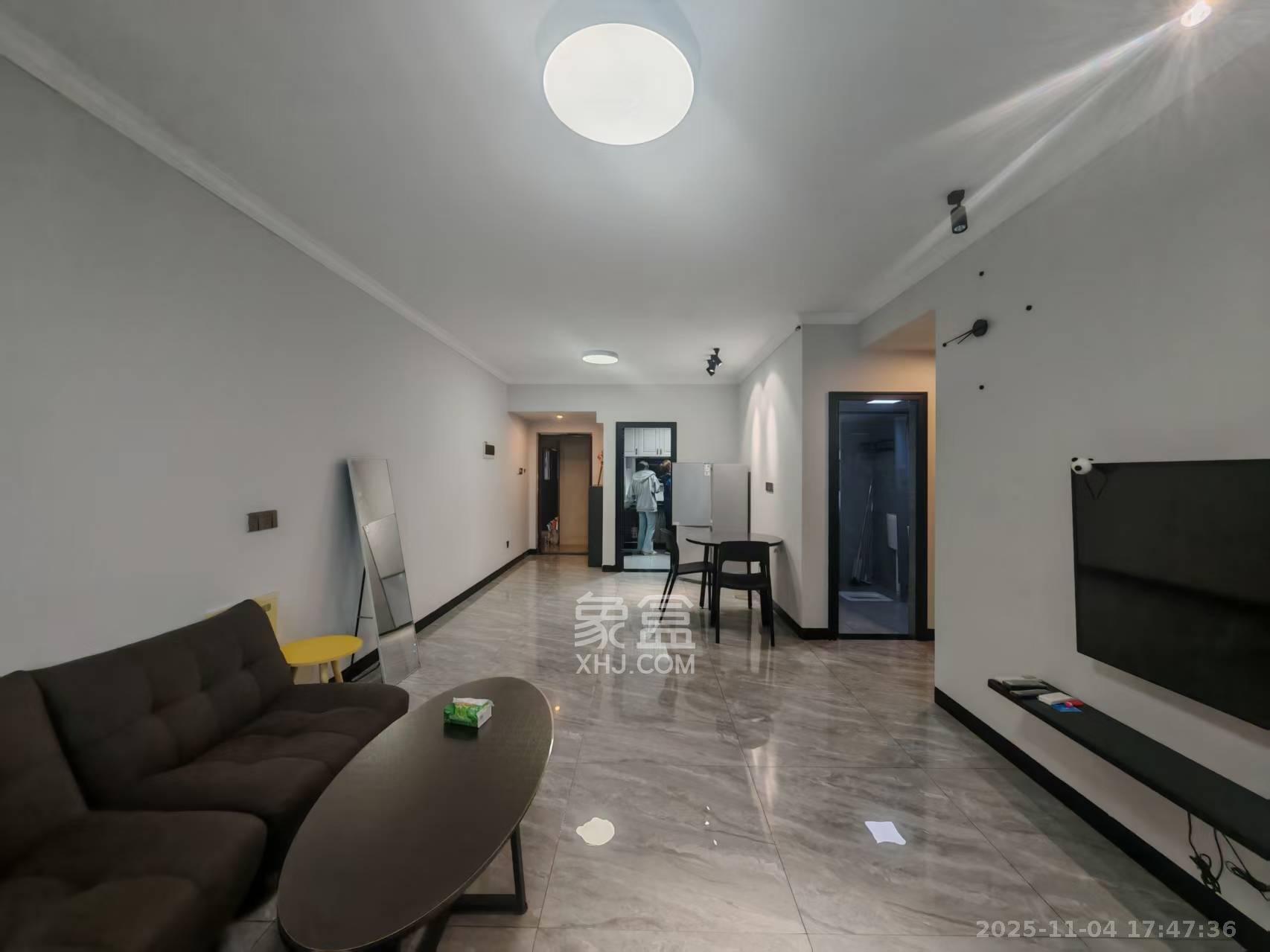 恒广国际景园一二区 1室2厅1卫 2000.0元/月 恒广国际景园一二区 1室2厅1卫 2000.0元/月室内图