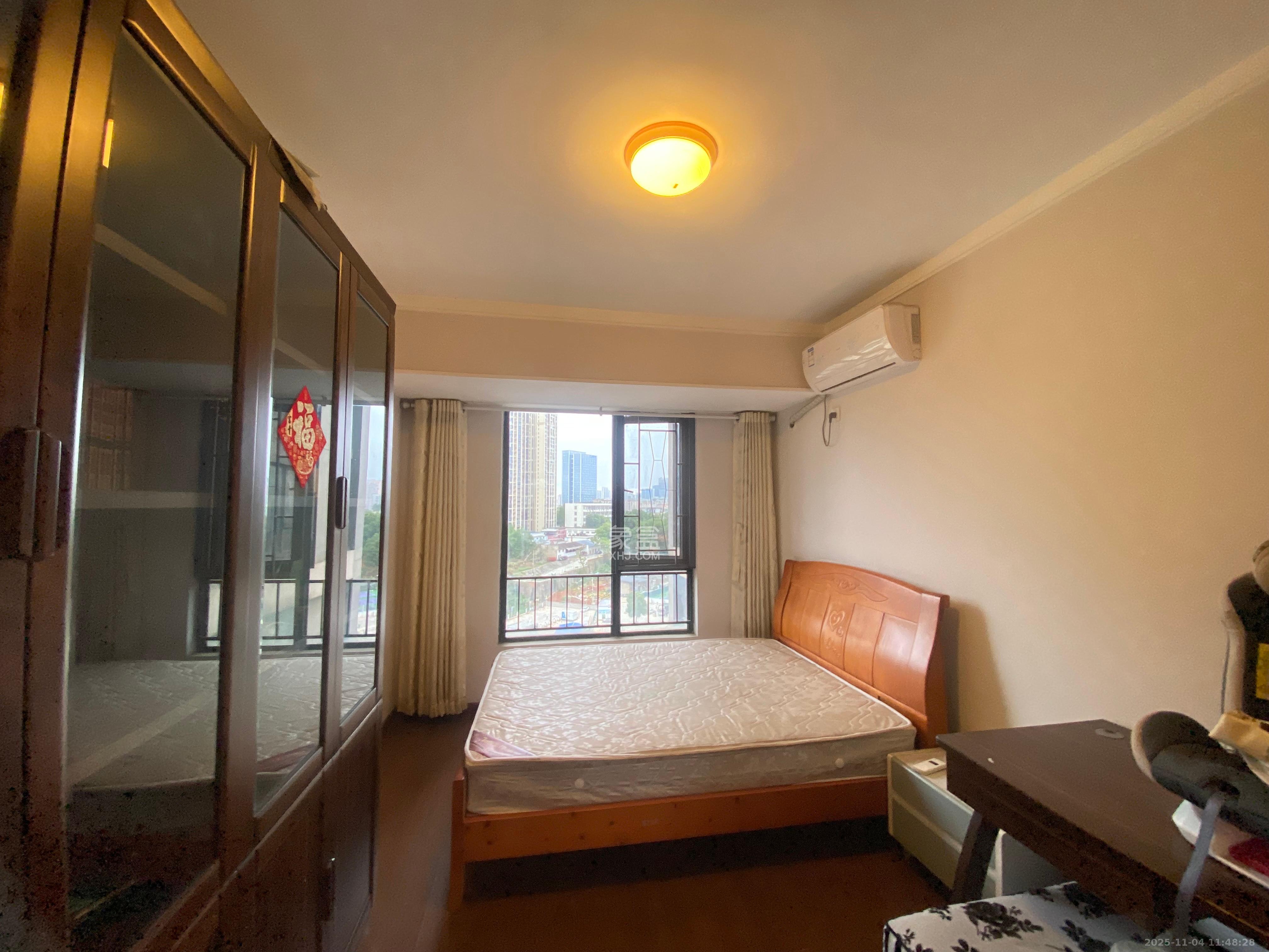 万科金域华府一期 3室1厅1卫 2600.0元/月 万科金域华府一期 3室1厅1卫 2600.0元/月室内图