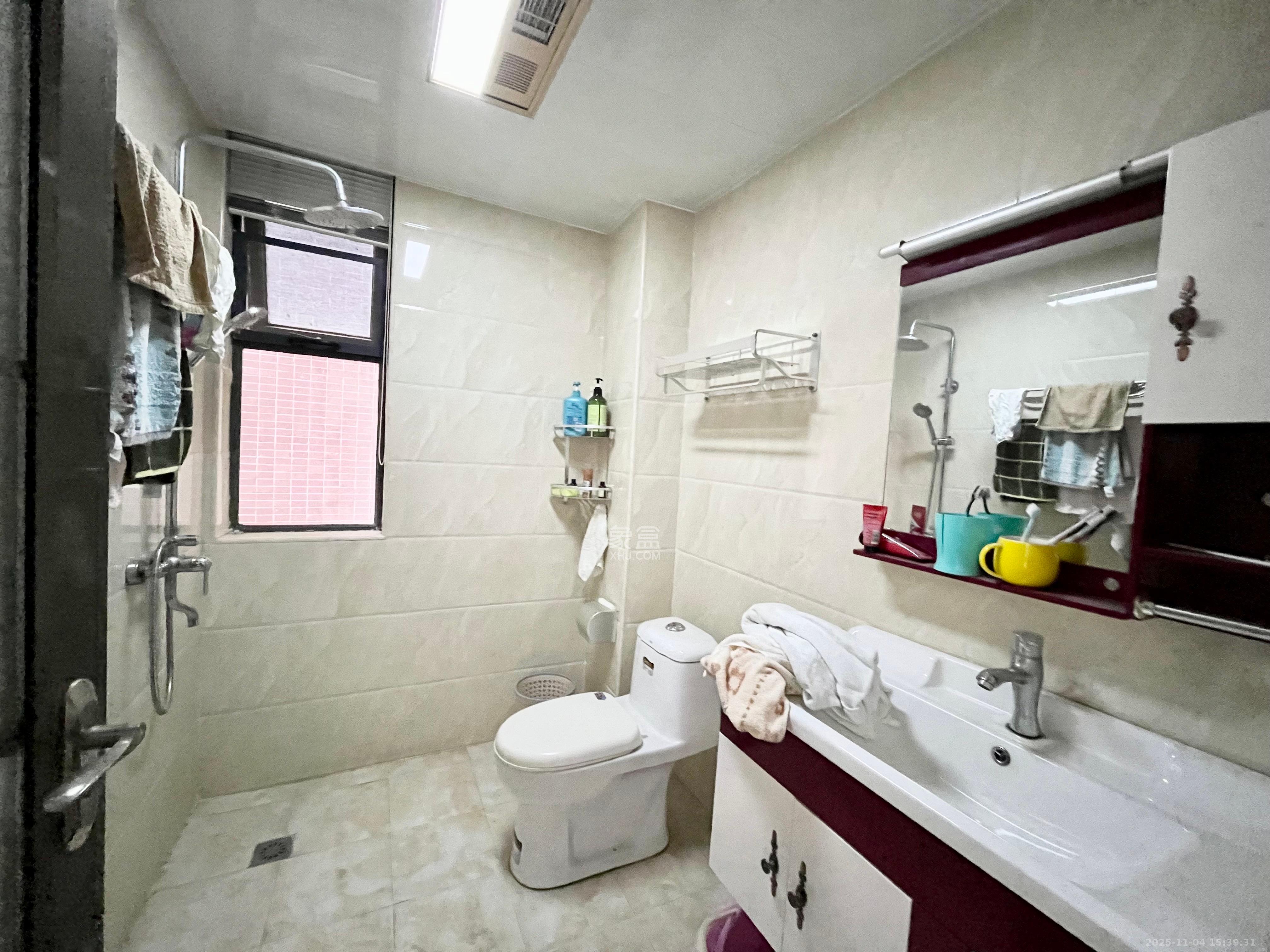 英祥春天  3室2厅1卫    2800.0元/月室内图