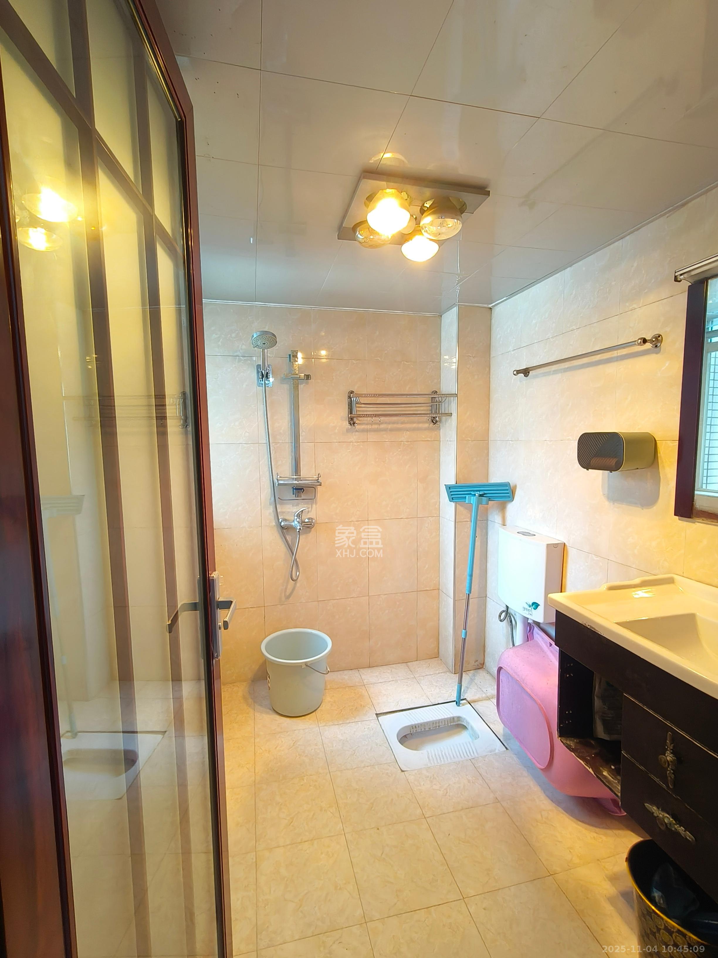 万丽景园  2室2厅1卫    1600.0元/月室内图