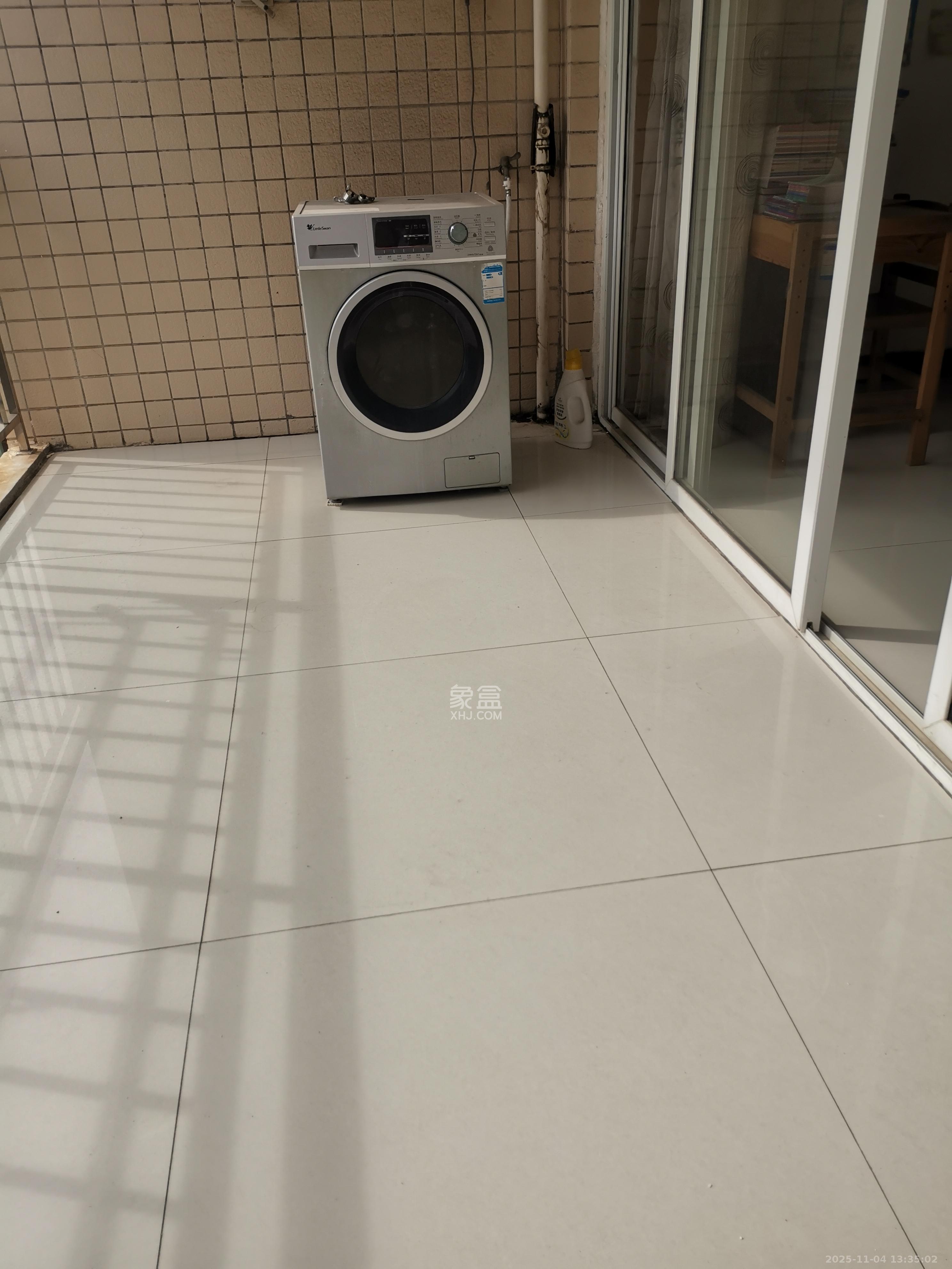 星城国际 3室2厅2卫 1800.0元/月 星城国际 3室2厅2卫 1800.0元/月室内图