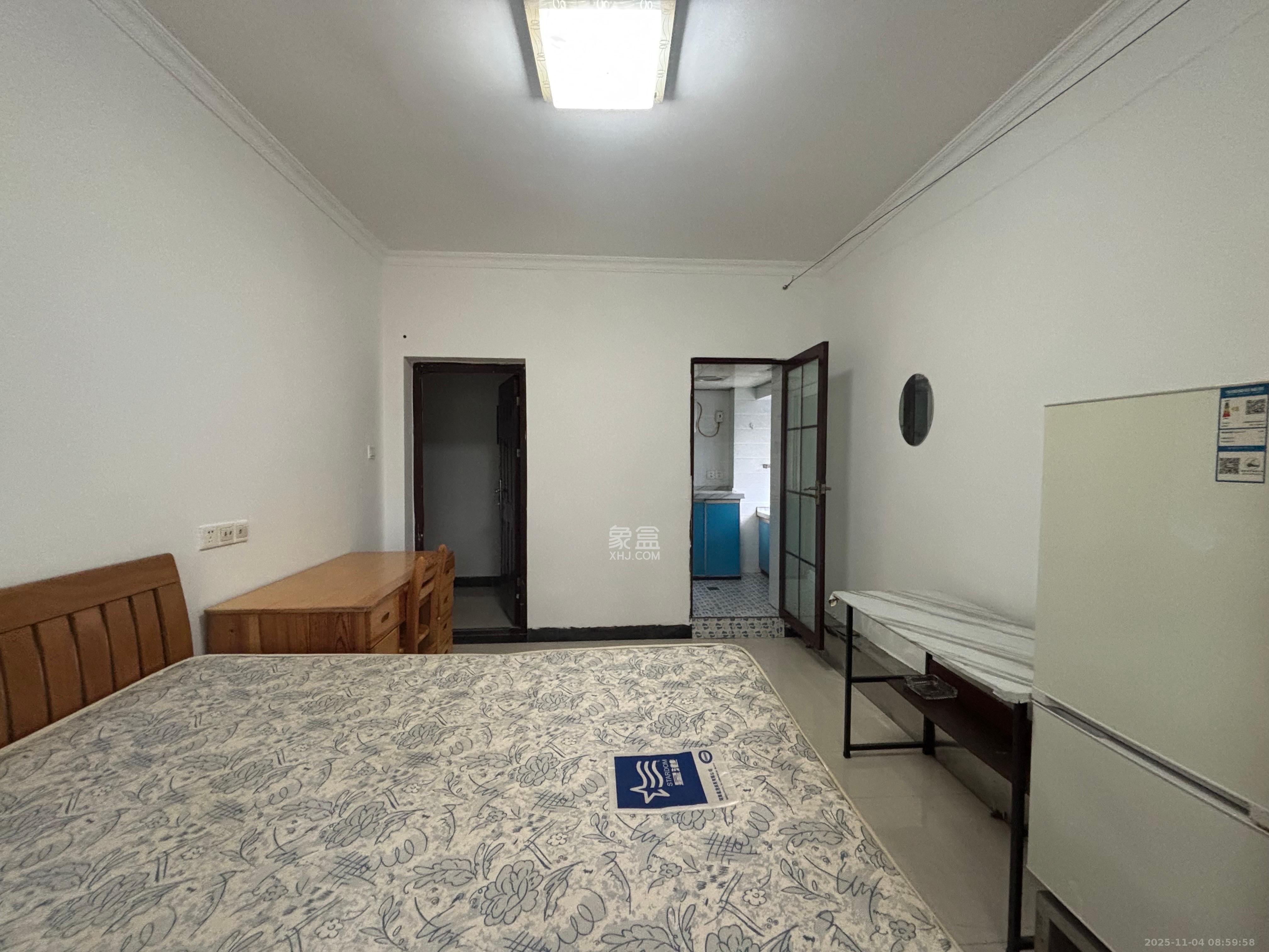 景塘家园  1室1厅1卫    800.0元/月室内图